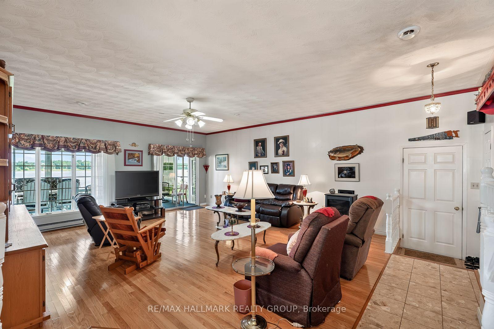 Photo 14 of 1651 Regional Rd 174 Highway, Ottawa, Camelot — HOMEH