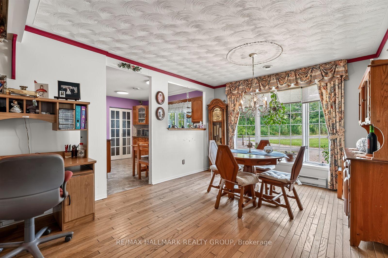 Photo 15 of 1651 Regional Rd 174 Highway, Ottawa, Camelot — HOMEH
