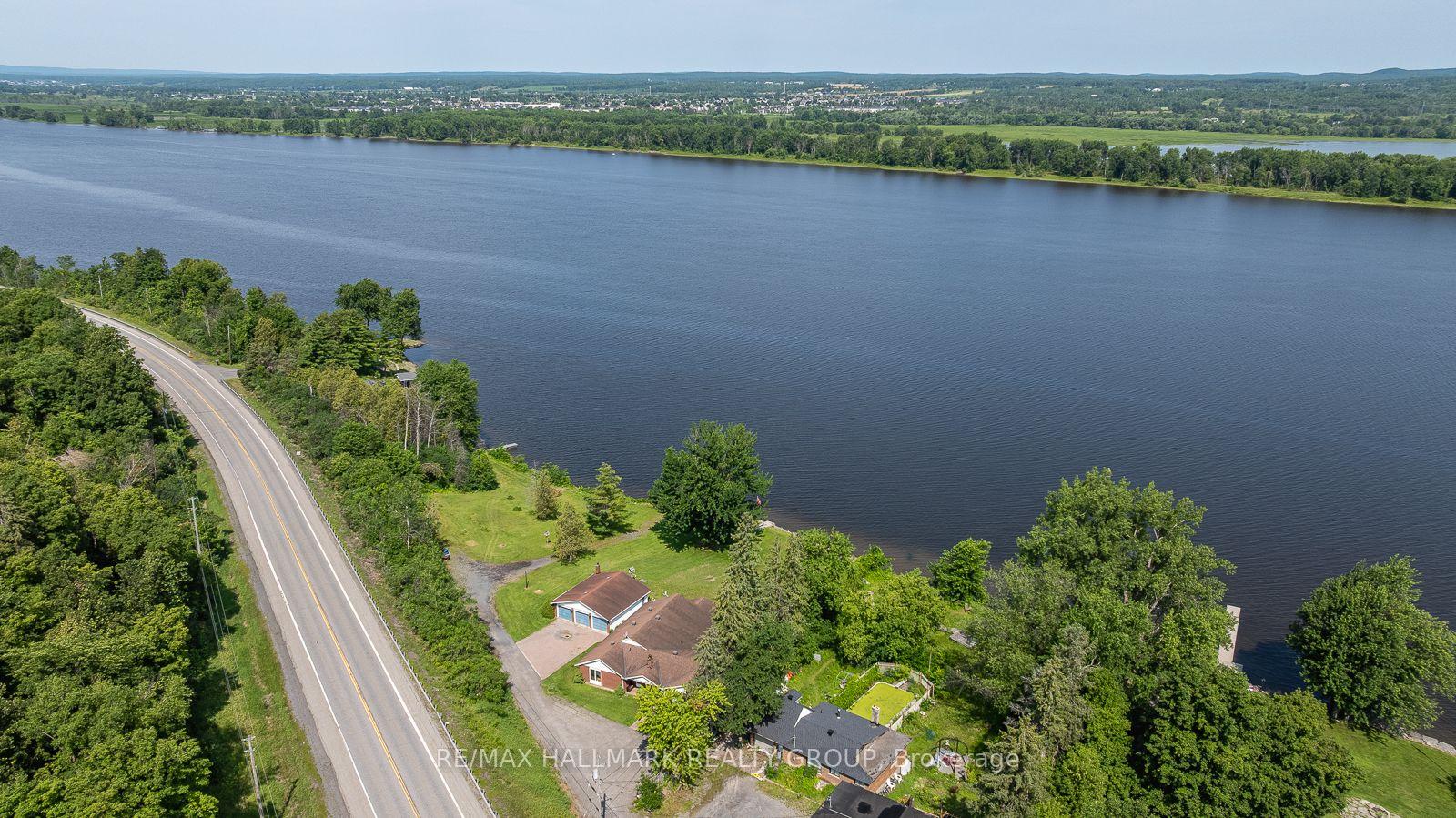Photo 26 of 1651 Regional Rd 174 Highway, Ottawa, Camelot — HOMEH