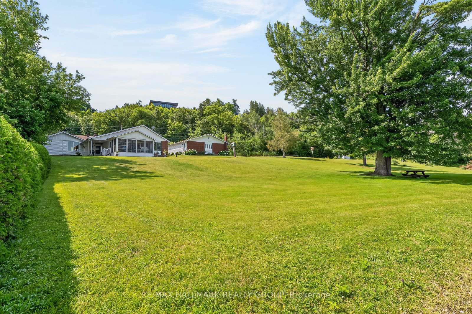 Photo 45 of 1651 Regional Rd 174 Highway, Ottawa, Camelot — HOMEH