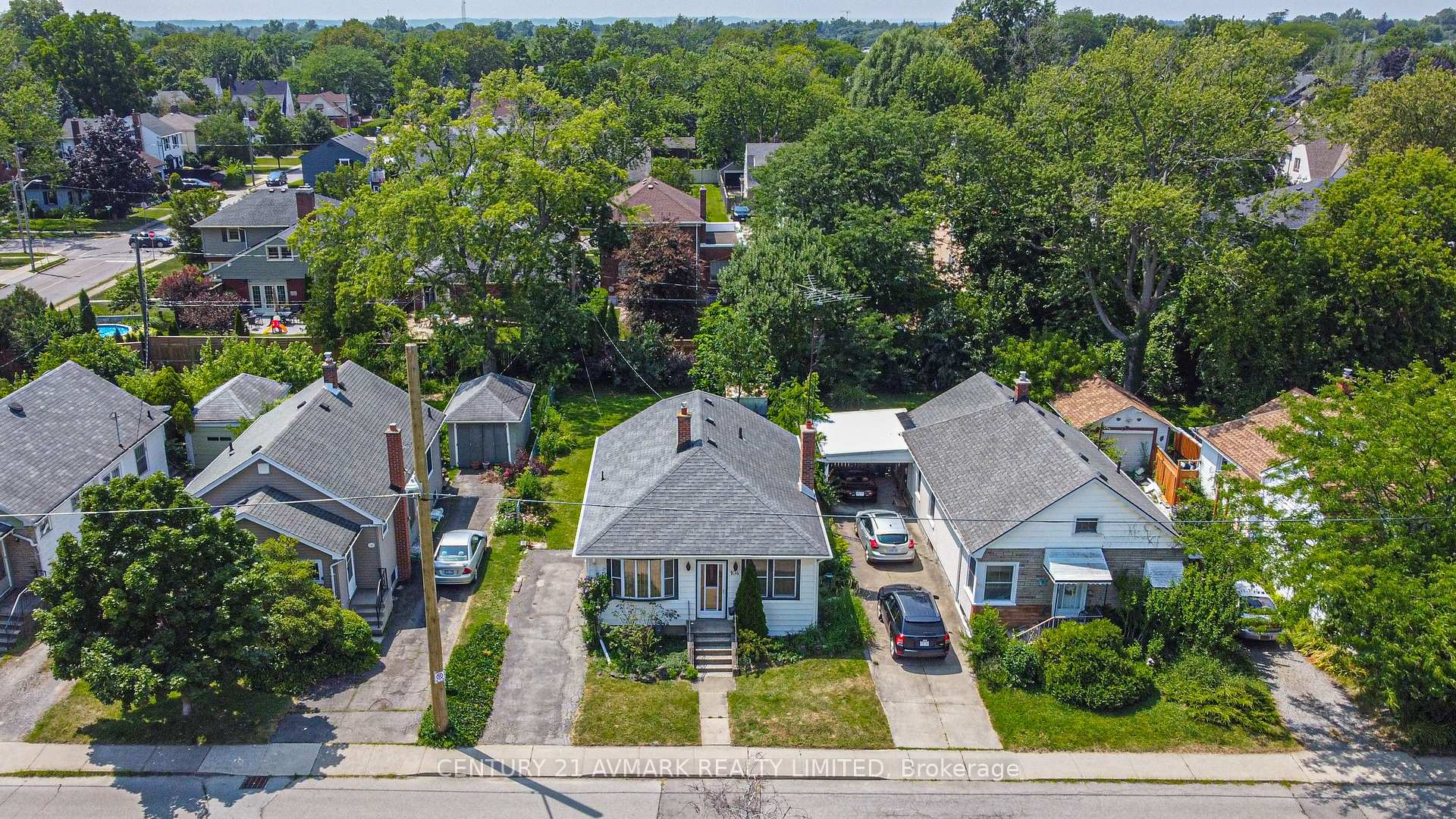 Photo 2 of 104 Highland Avenue, St. Catharines, Old Glenridge — HOMEH