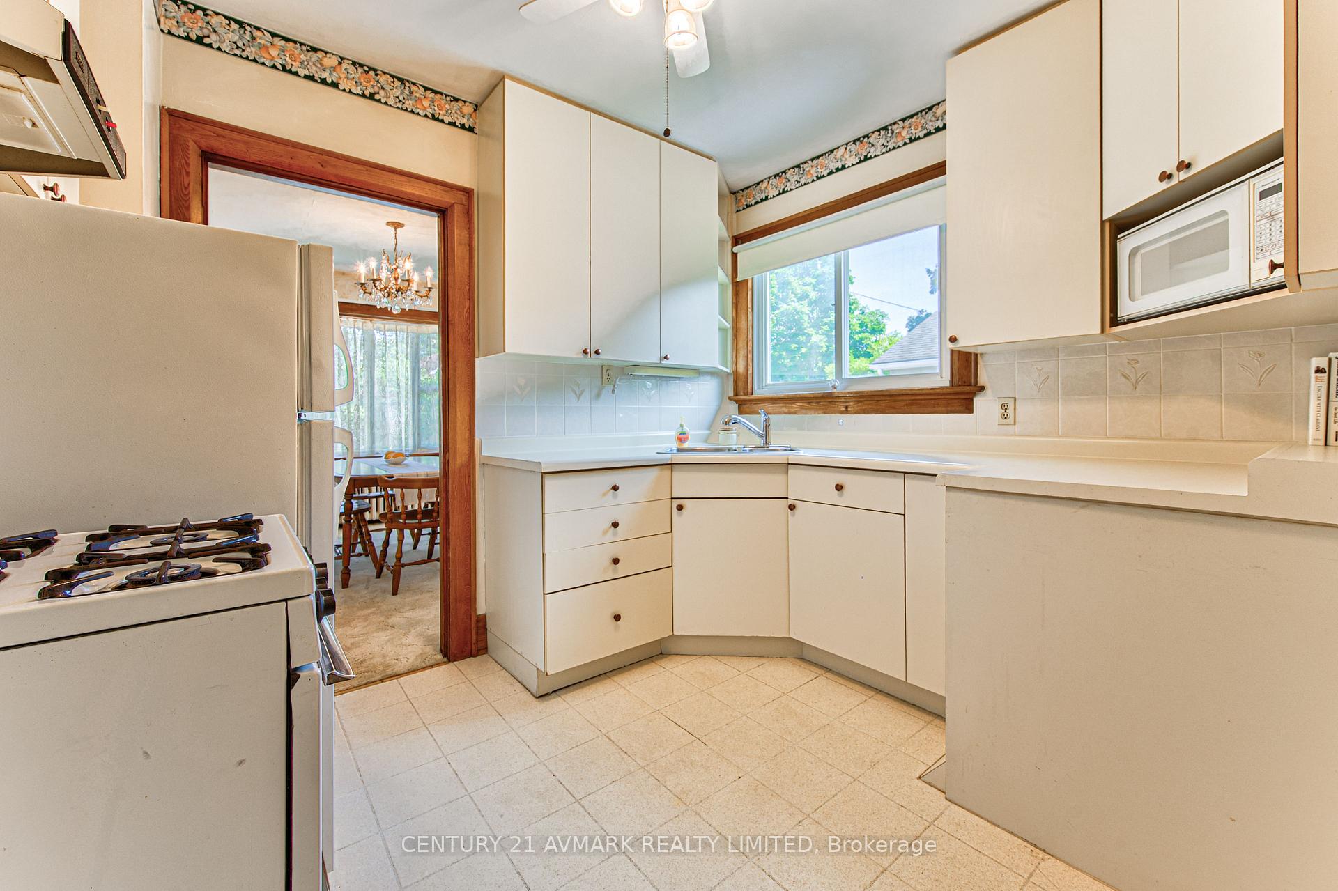 Photo 29 of 104 Highland Avenue, St. Catharines, Old Glenridge — HOMEH