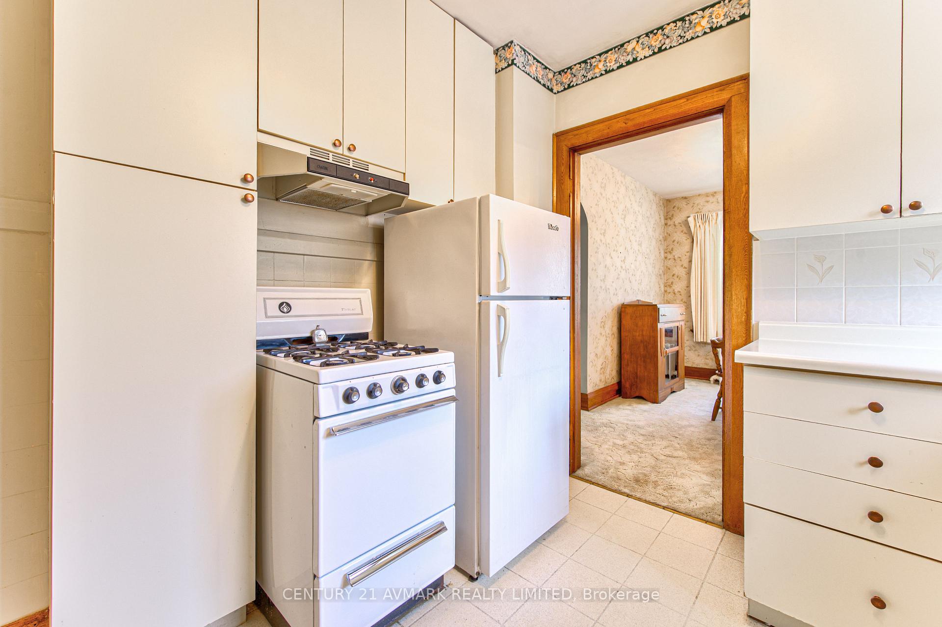 Photo 30 of 104 Highland Avenue, St. Catharines, Old Glenridge — HOMEH