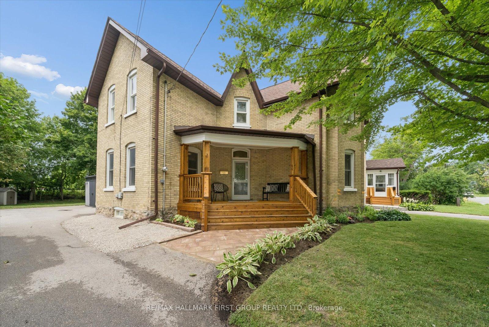 Front of 33 Adelaide Street N