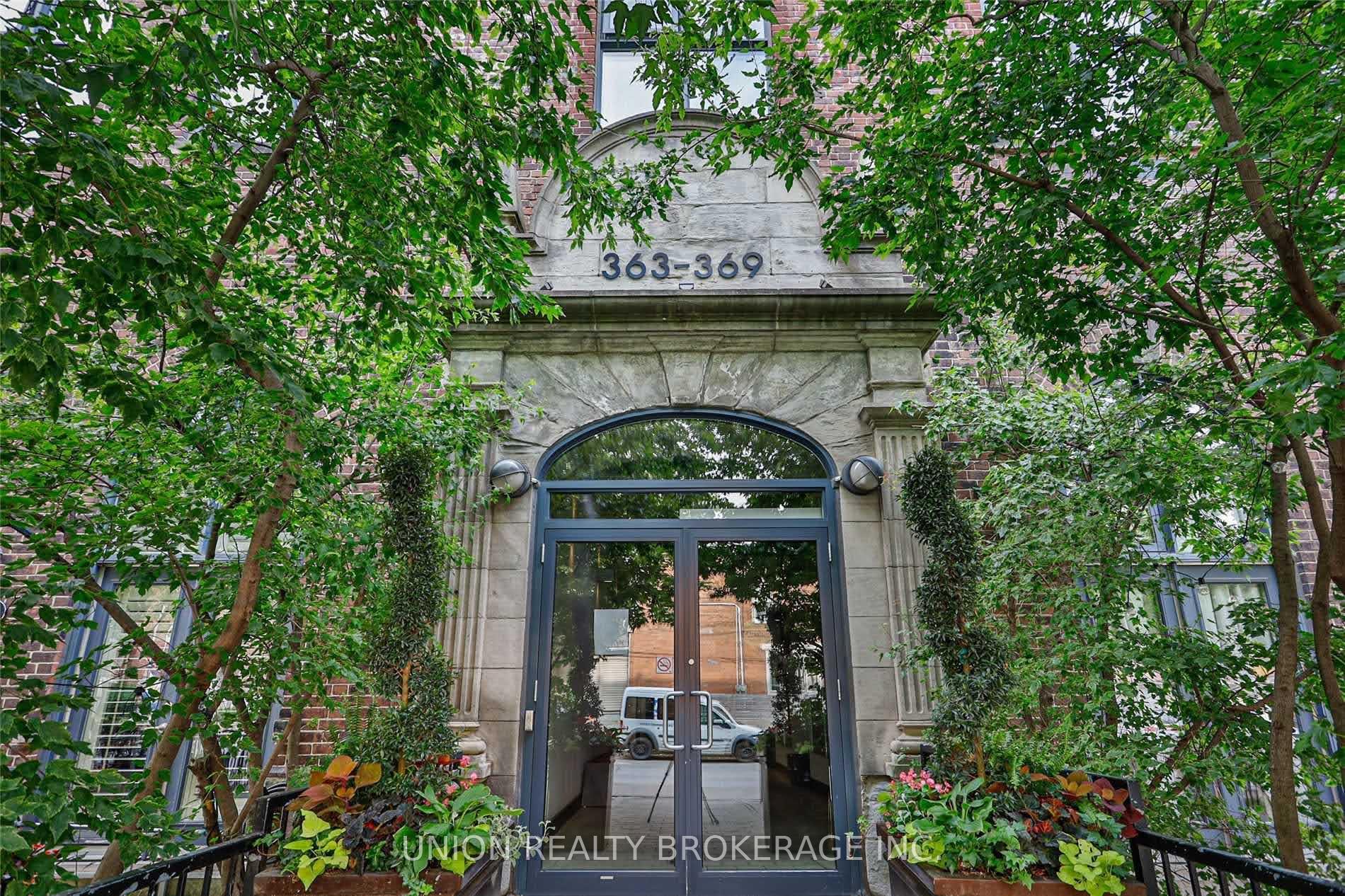 Photo 1 of Unit 105, 369 Sorauren Avenue, Toronto, Roncesvalles — HOMEH