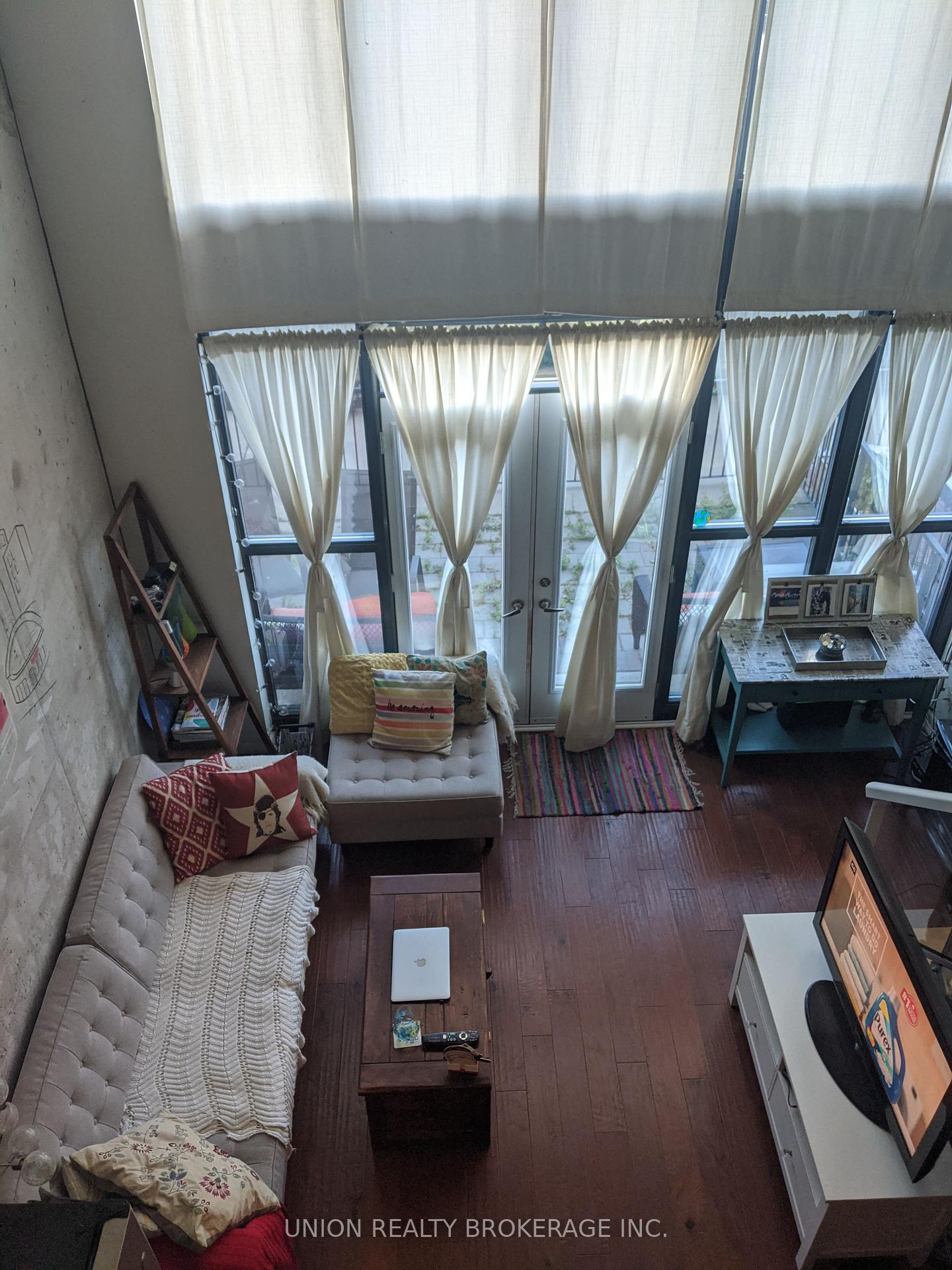 Photo 13 of Unit 105, 369 Sorauren Avenue, Toronto, Roncesvalles — HOMEH