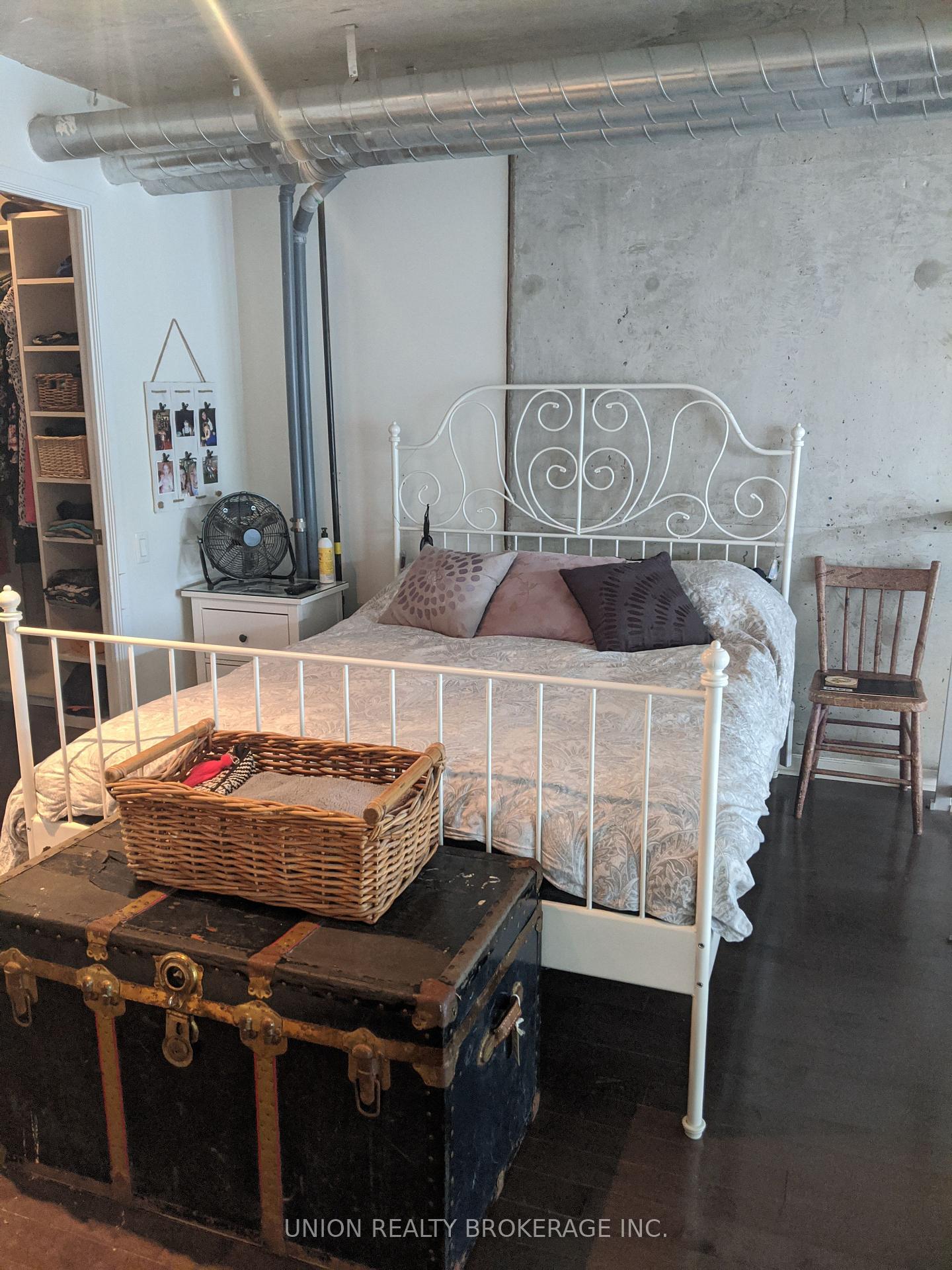 Photo 14 of Unit 105, 369 Sorauren Avenue, Toronto, Roncesvalles — HOMEH