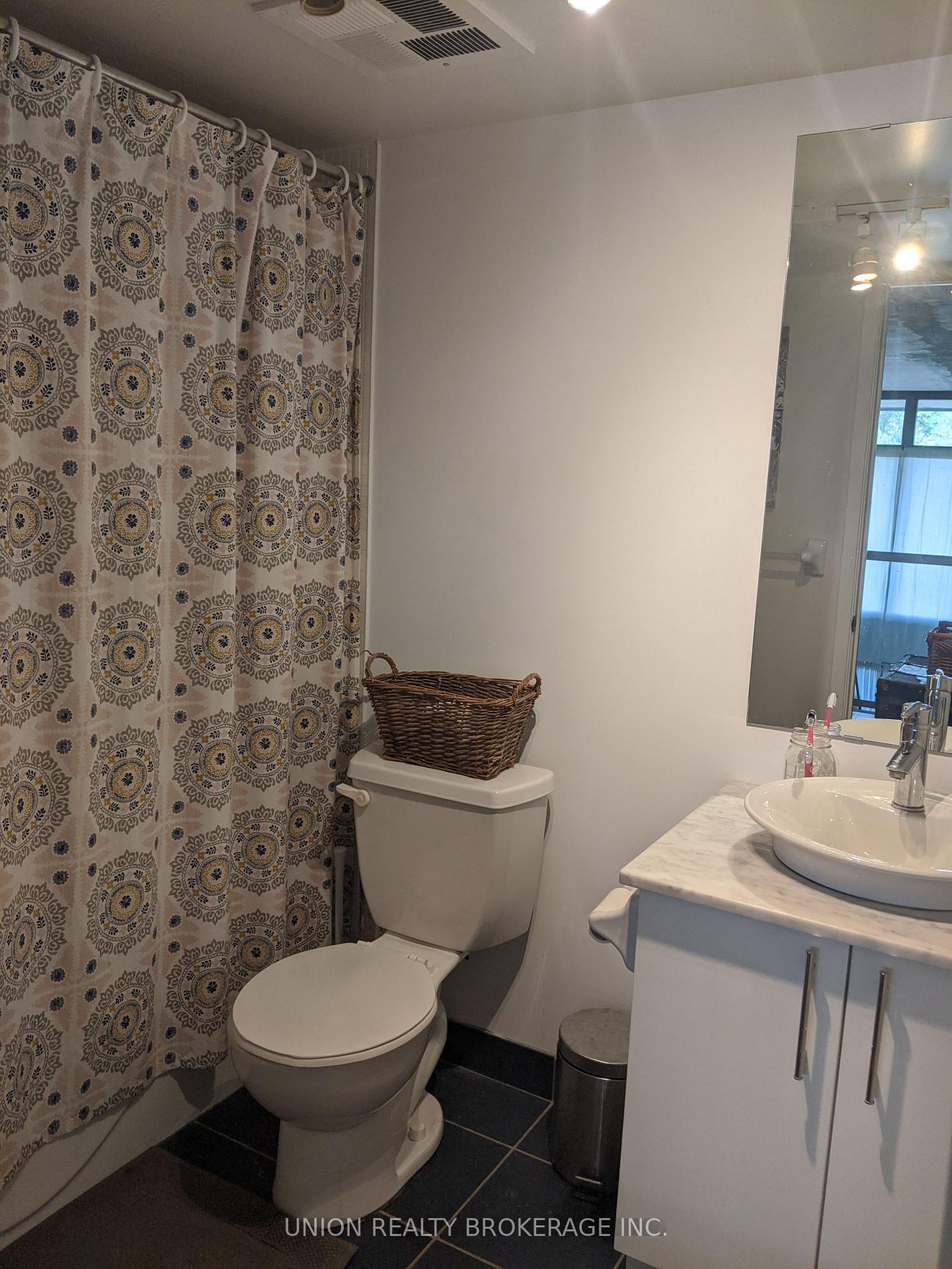 Photo 18 of Unit 105, 369 Sorauren Avenue, Toronto, Roncesvalles — HOMEH