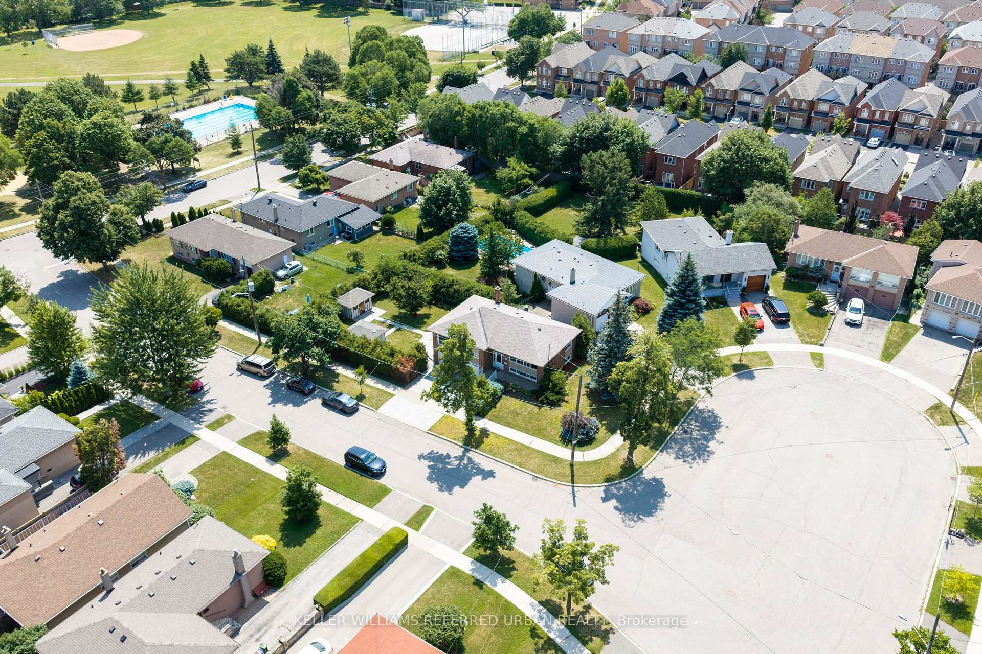 Photo 45 of 3 Brancaster Court, Etobicoke, Eringate-Centennial-West Deane — HOMEH