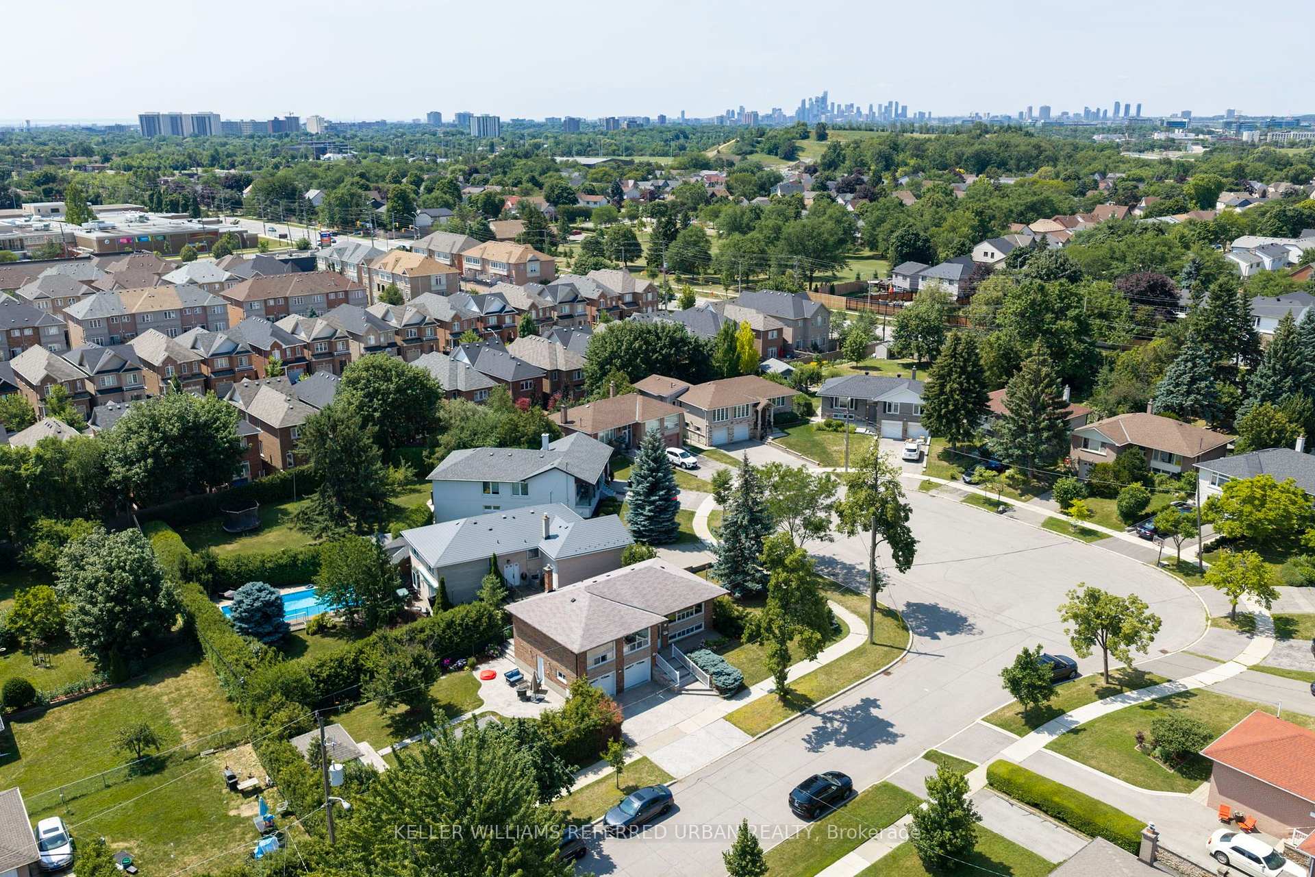 Photo 47 of 3 Brancaster Court, Etobicoke, Eringate-Centennial-West Deane — HOMEH