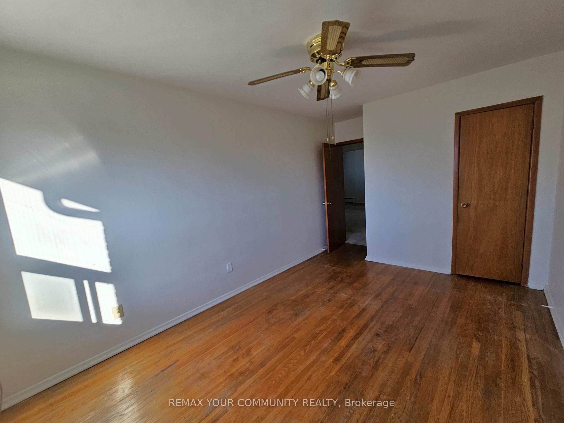 Photo 9 of Unit 5, 423 Pharmacy Avenue, Scarborough, Clairlea-Birchmount — HOMEH