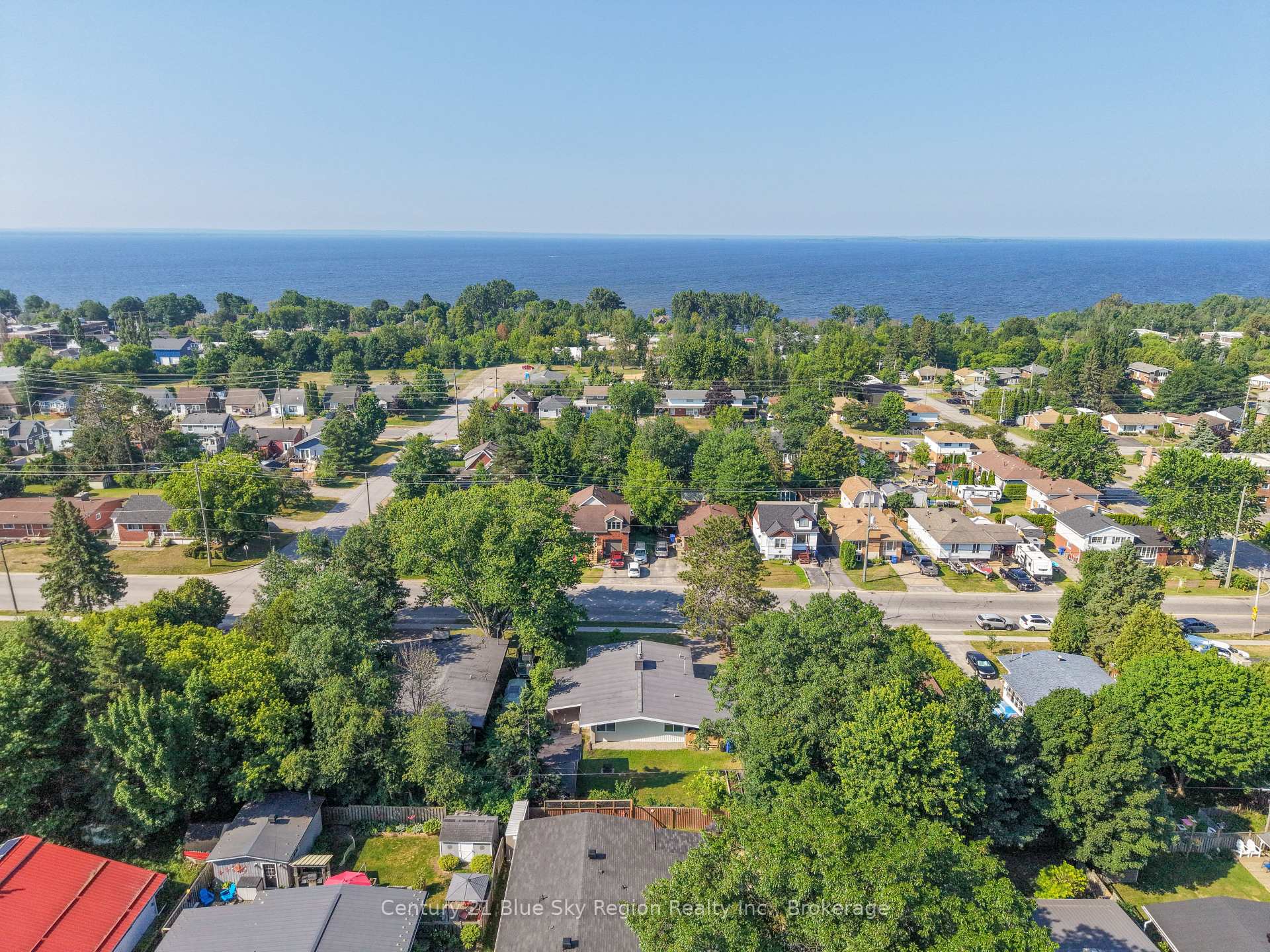 Photo 2 of 1440 Jane Street, North Bay, West End — HOMEH