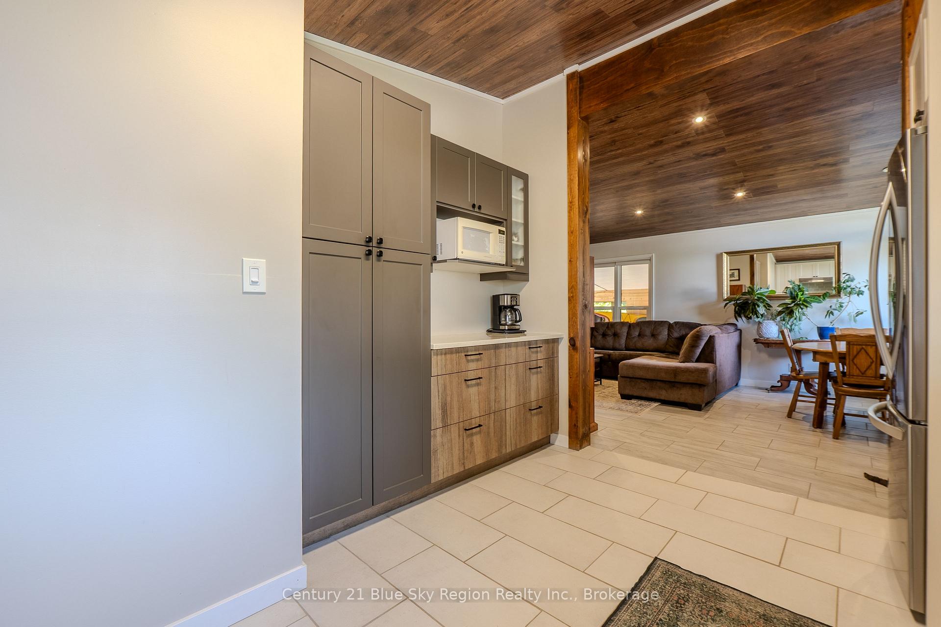 Photo 15 of 1440 Jane Street, North Bay, West End — HOMEH