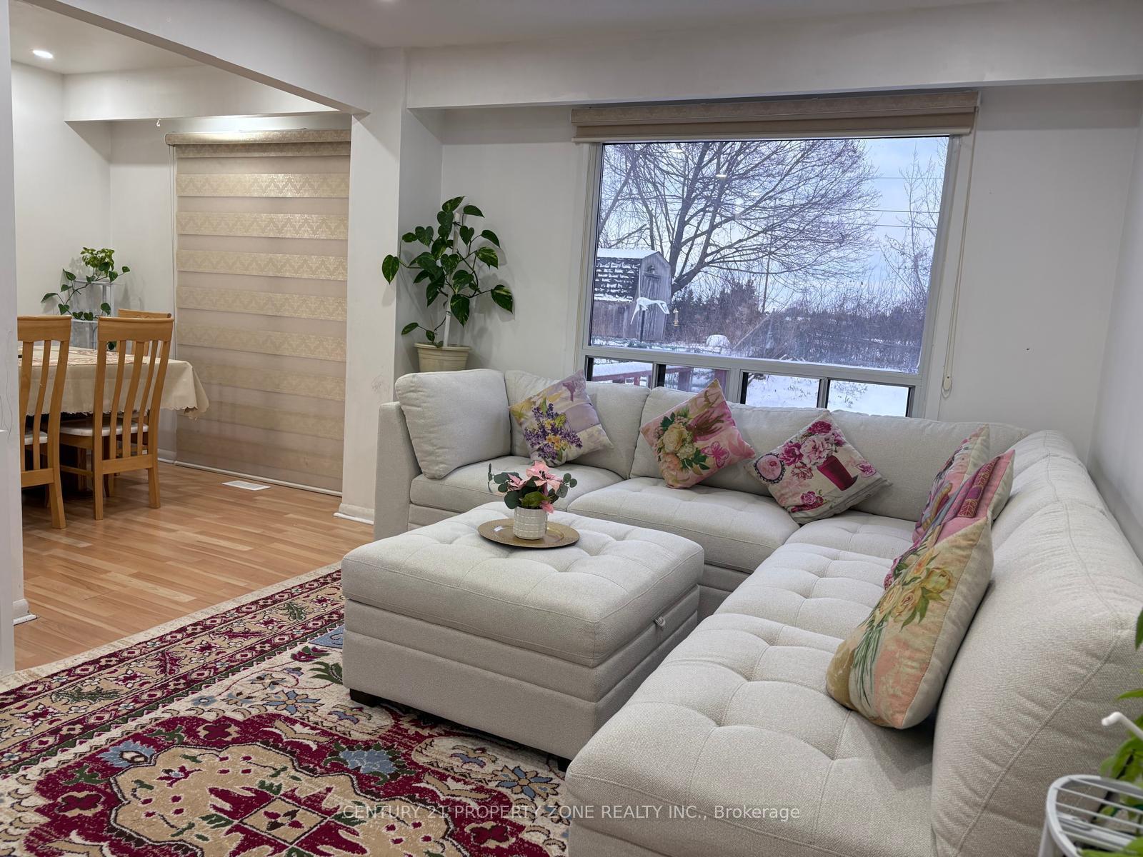Photo 6 of 244 Royal Salisbury Way, Brampton, Madoc — HOMEH