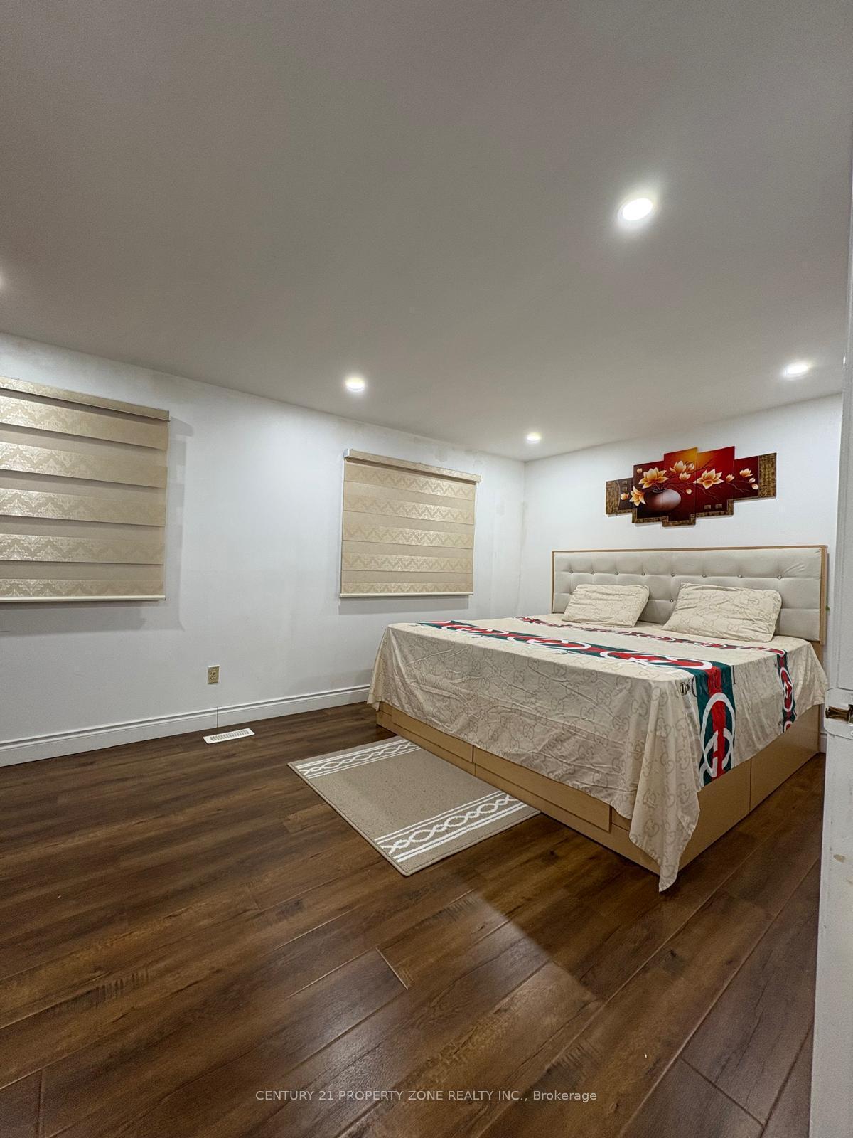 Photo 15 of 244 Royal Salisbury Way, Brampton, Madoc — HOMEH