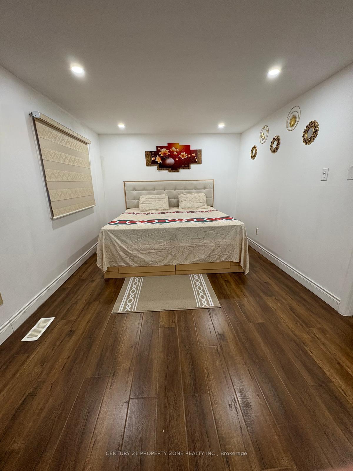 Photo 17 of 244 Royal Salisbury Way, Brampton, Madoc — HOMEH