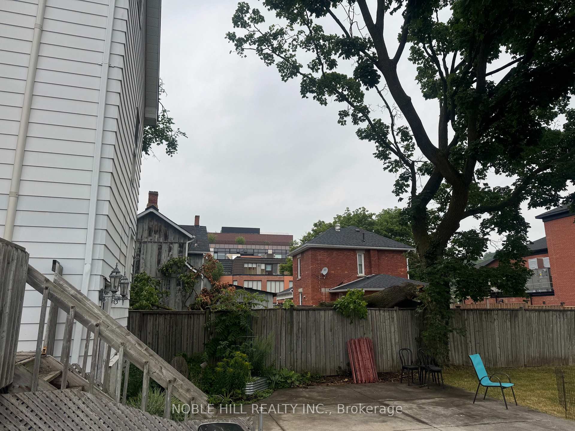 Photo 11 of 21 Temperance Street, Caledon, Bolton West — HOMEH