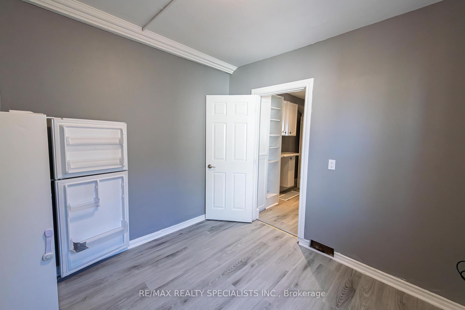 Photo 15 of 332 Elm Avenue, Windsor — HOMEH