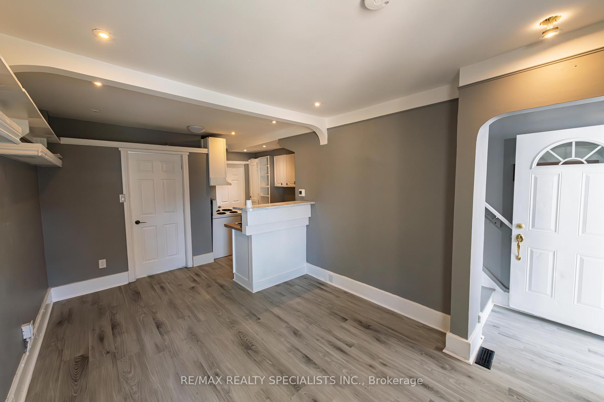 Photo 25 of 332 Elm Avenue, Windsor — HOMEH