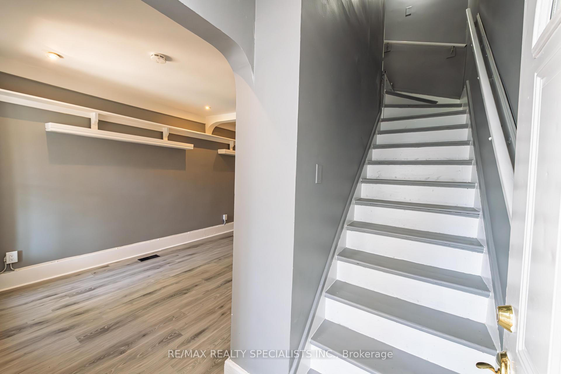 Photo 27 of 332 Elm Avenue, Windsor — HOMEH