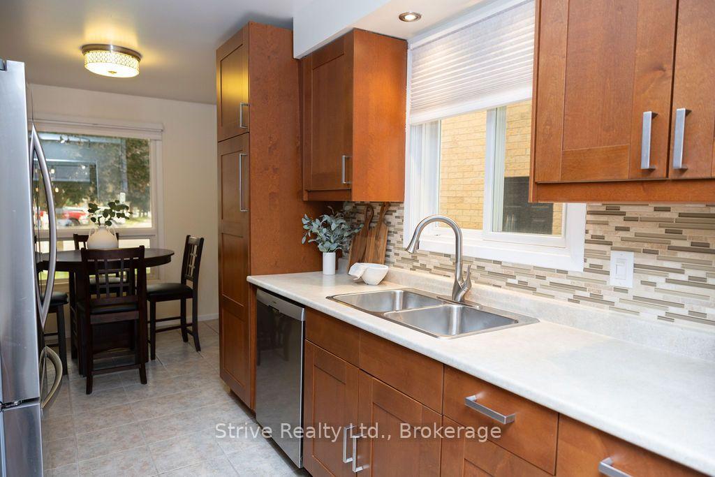 Photo 14 of 54 Deverill Crescent, Ajax, Central West — HOMEH