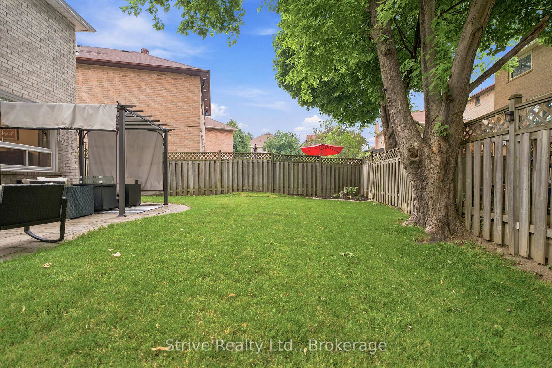 Photo 30 of 54 Deverill Crescent, Ajax, Central West — HOMEH