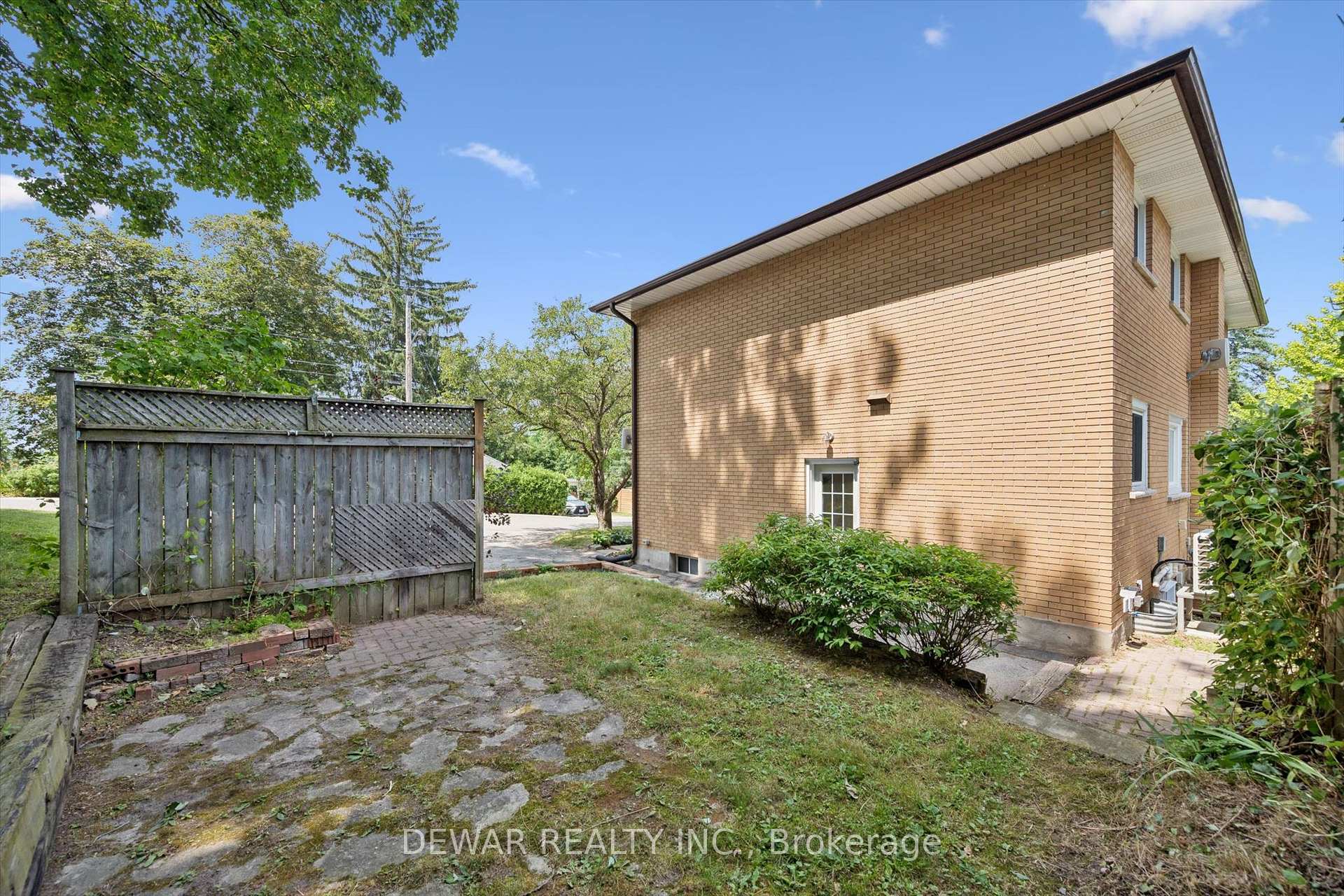 Photo 37 of 196 Walker Street, Cambridge, Hespeler Village — HOMEH