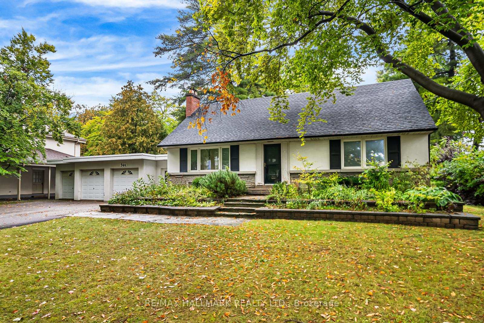Photo 3 of 344 Spring Garden Avenue, North York, Willowdale East — HOMEH