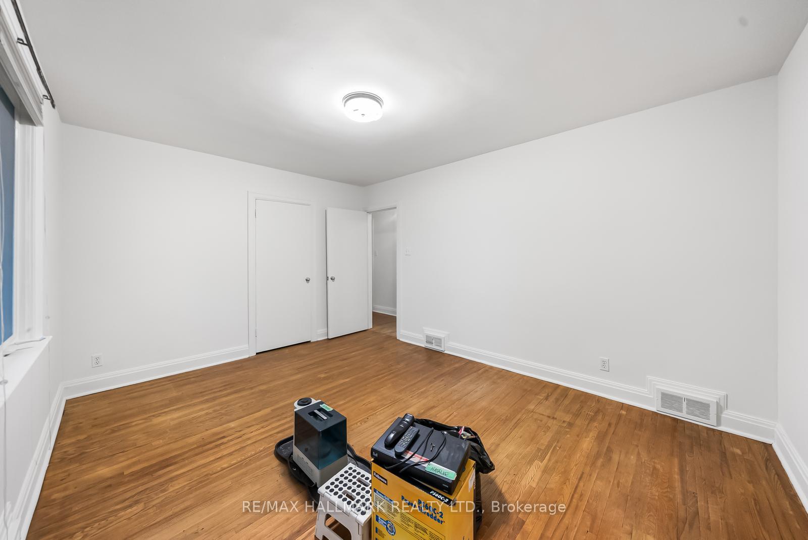 Photo 17 of 344 Spring Garden Avenue, North York, Willowdale East — HOMEH