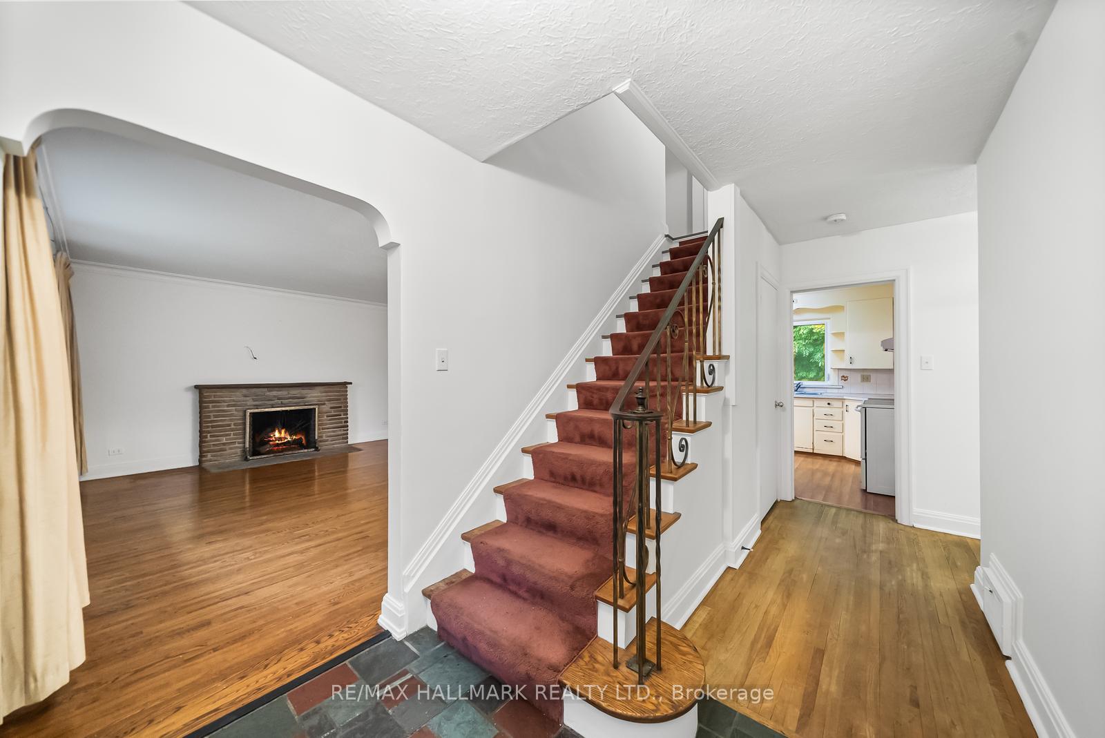 Photo 22 of 344 Spring Garden Avenue, North York, Willowdale East — HOMEH