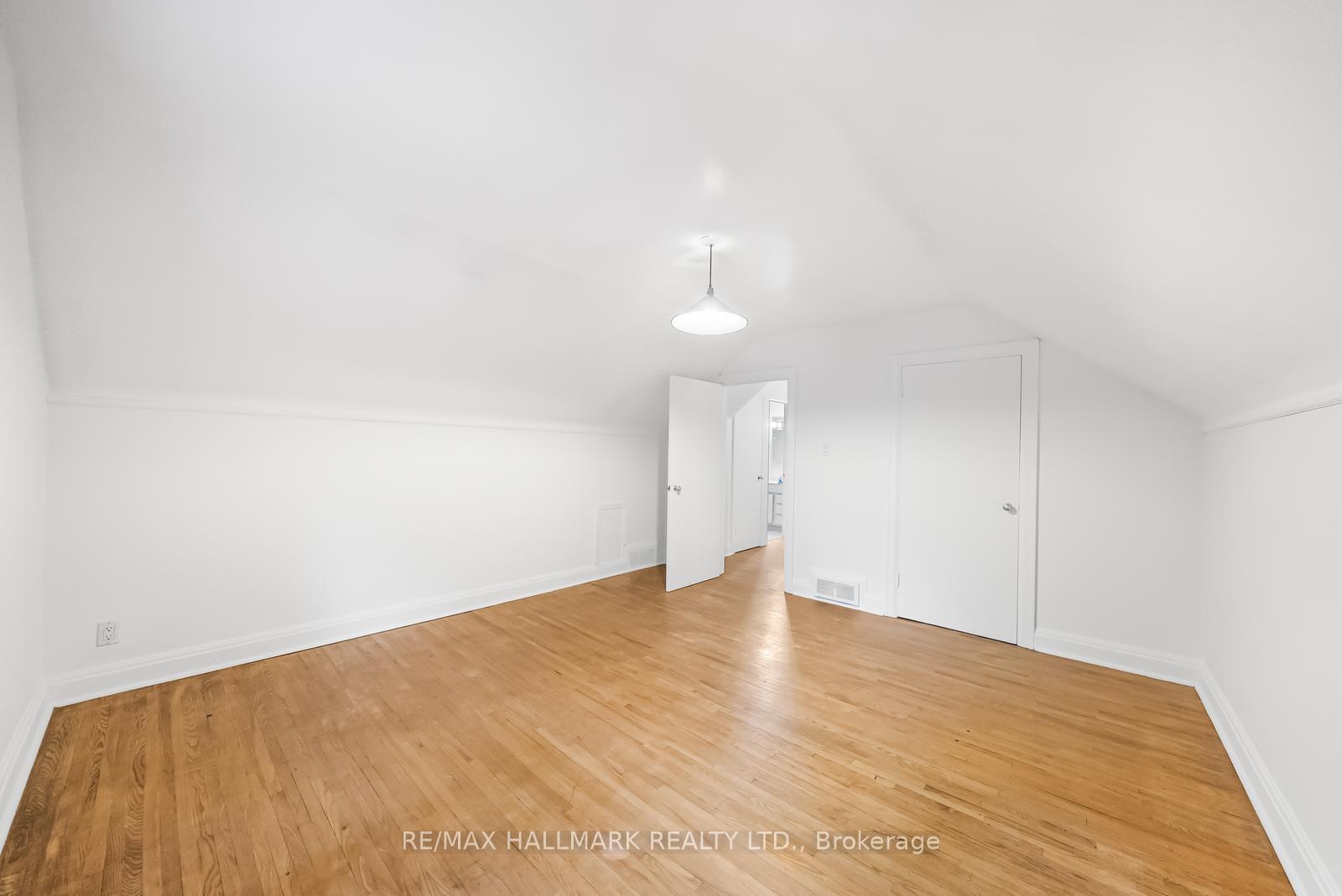 Photo 26 of 344 Spring Garden Avenue, North York, Willowdale East — HOMEH