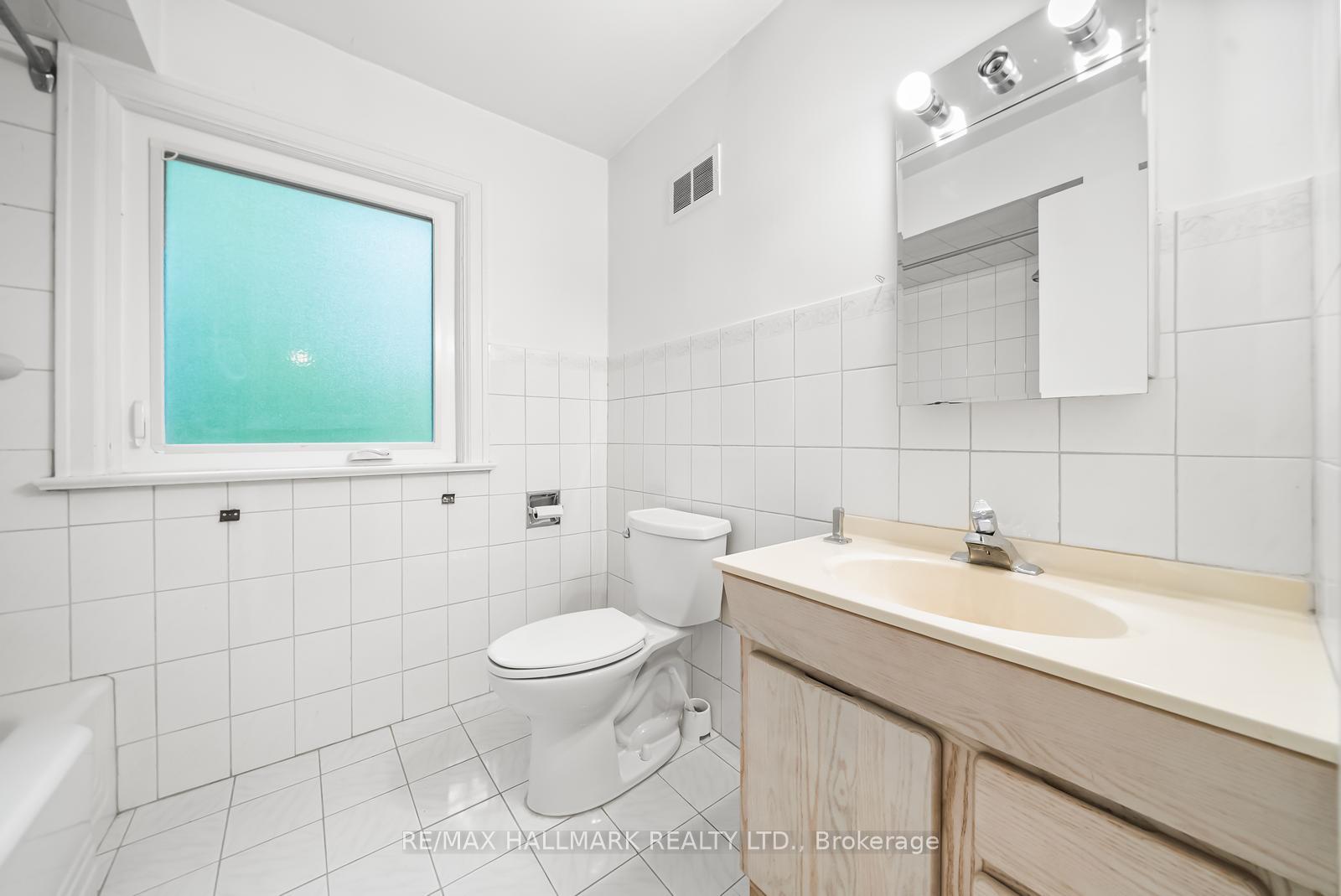 Photo 27 of 344 Spring Garden Avenue, North York, Willowdale East — HOMEH