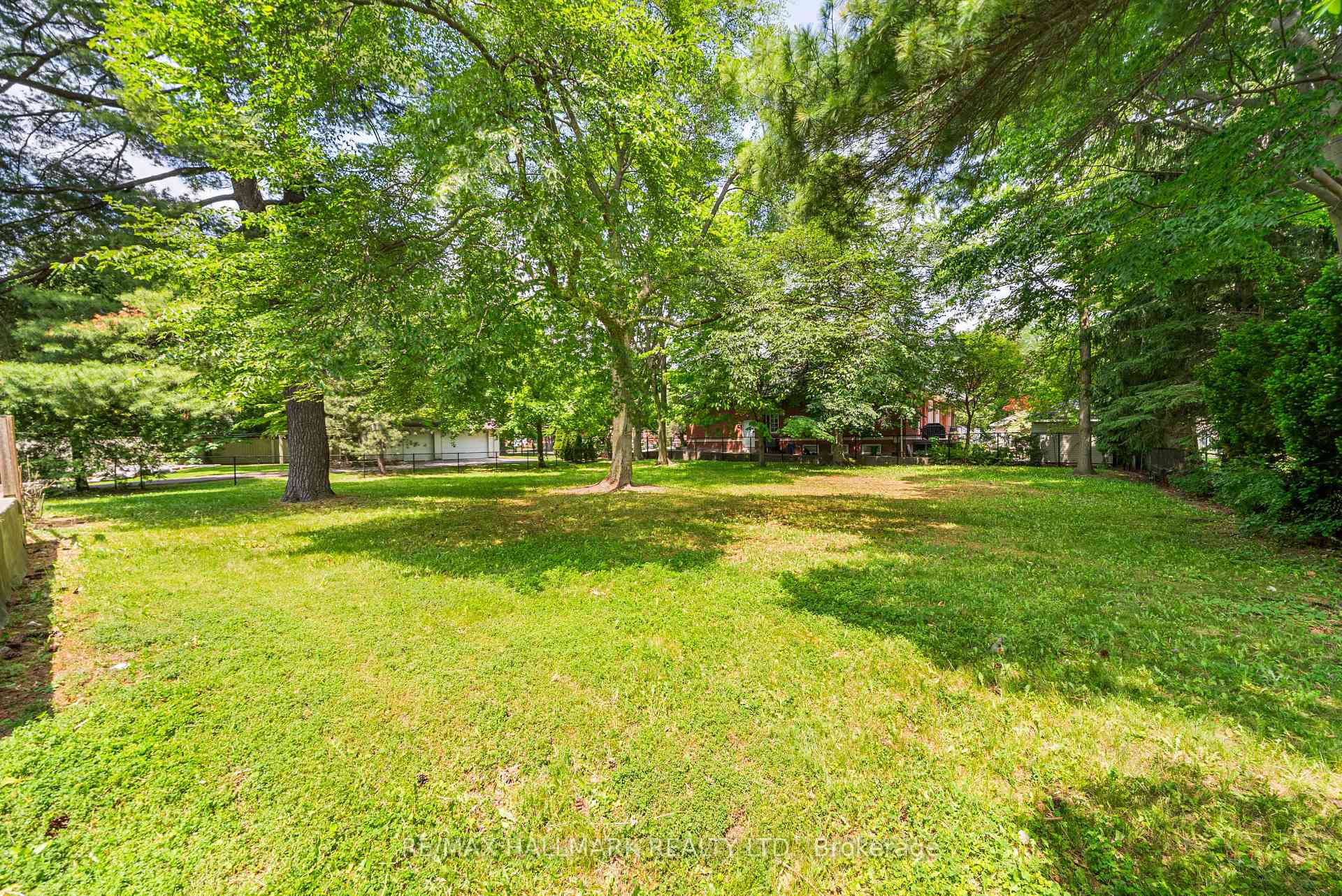 Photo 36 of 344 Spring Garden Avenue, North York, Willowdale East — HOMEH