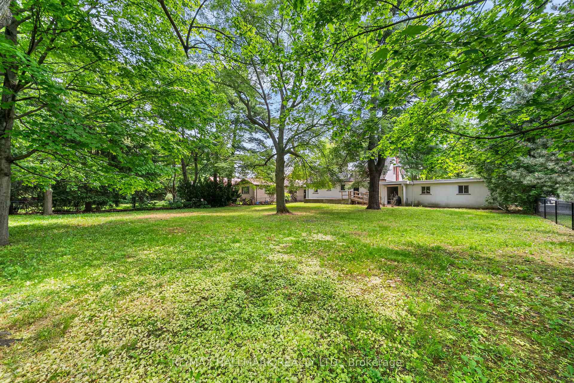 Photo 37 of 344 Spring Garden Avenue, North York, Willowdale East — HOMEH