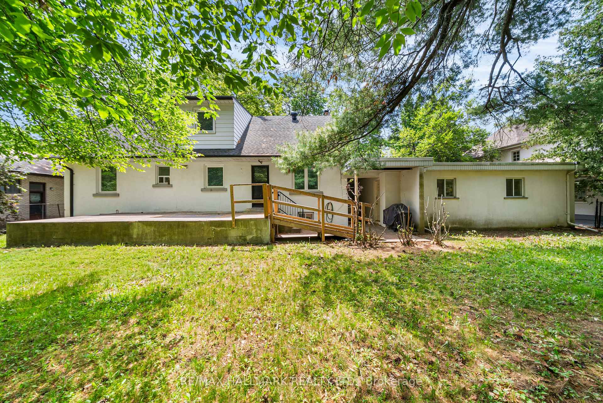 Photo 38 of 344 Spring Garden Avenue, North York, Willowdale East — HOMEH