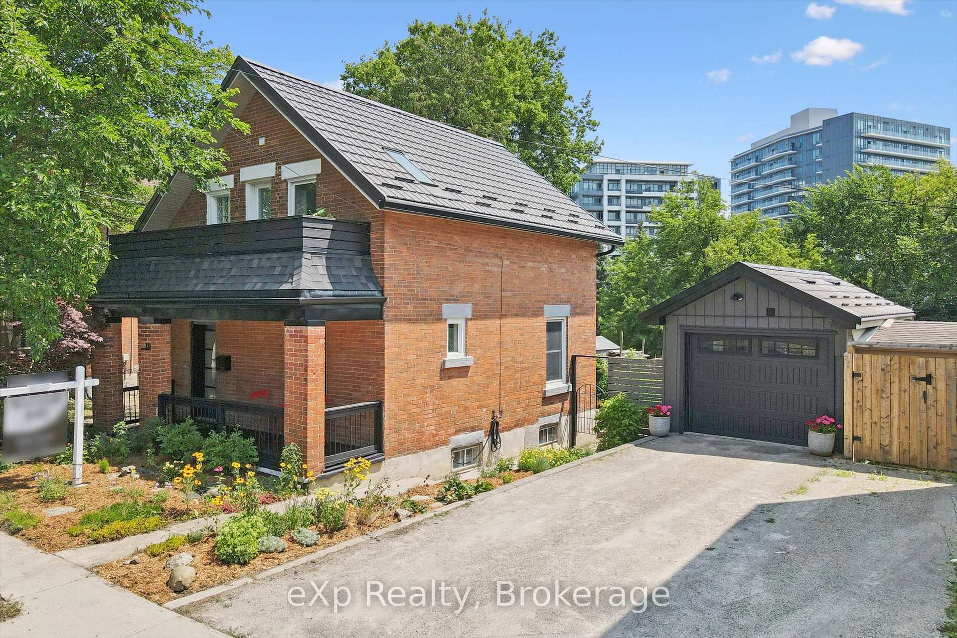 Photo 1 of 131 Surrey Street E, Guelph, Downtown — HOMEH