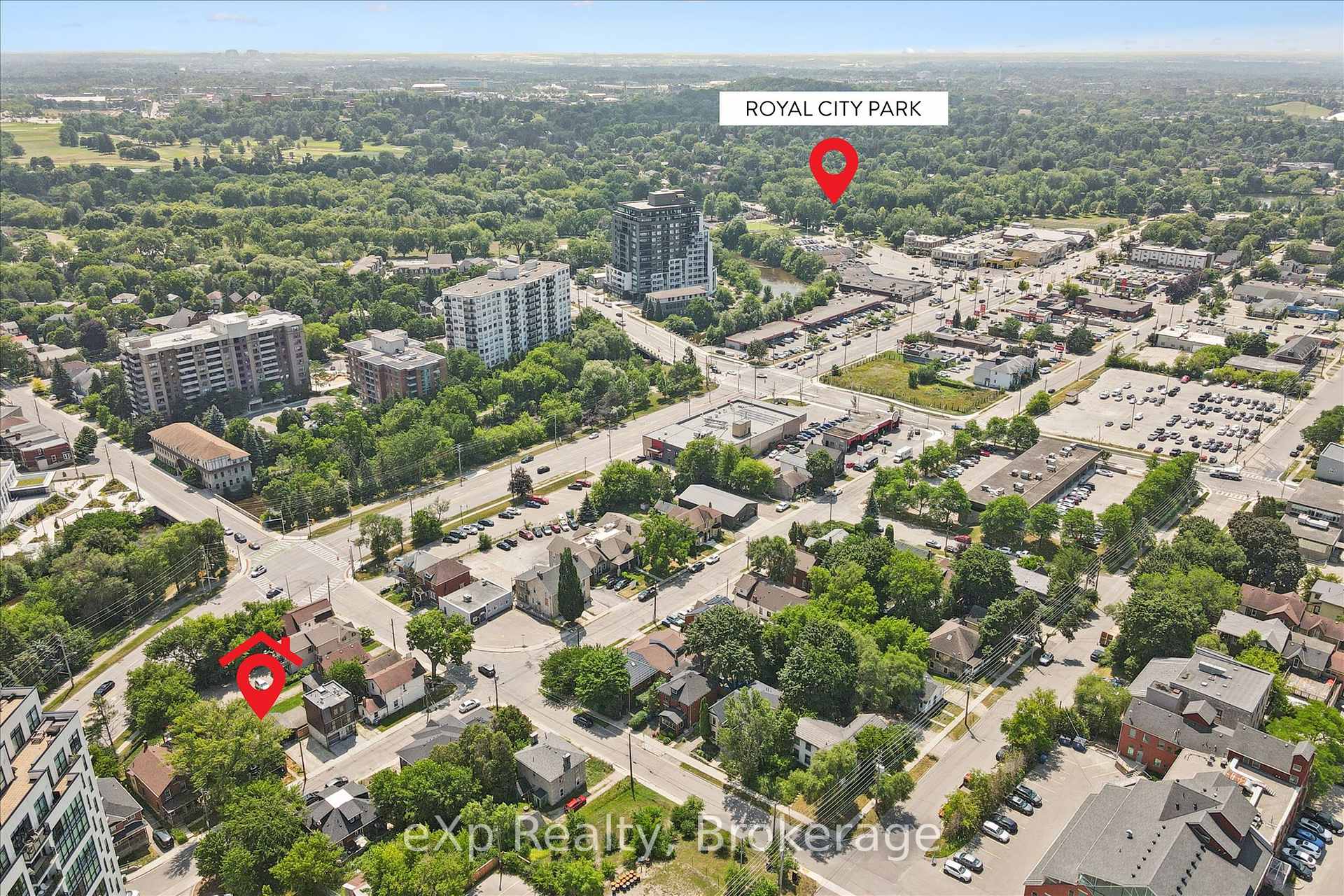 Photo 4 of 131 Surrey Street E, Guelph, Downtown — HOMEH