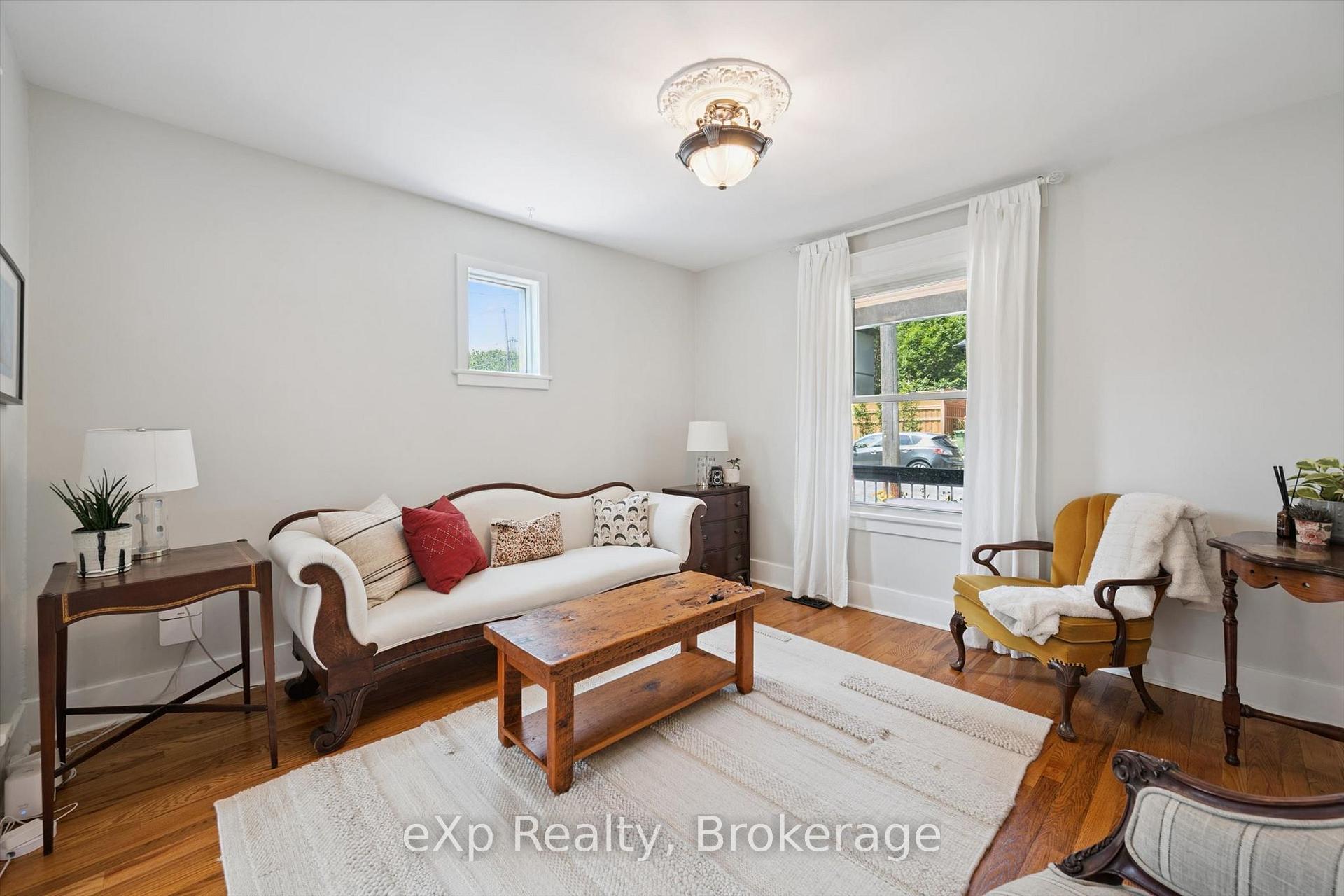 Photo 17 of 131 Surrey Street E, Guelph, Downtown — HOMEH