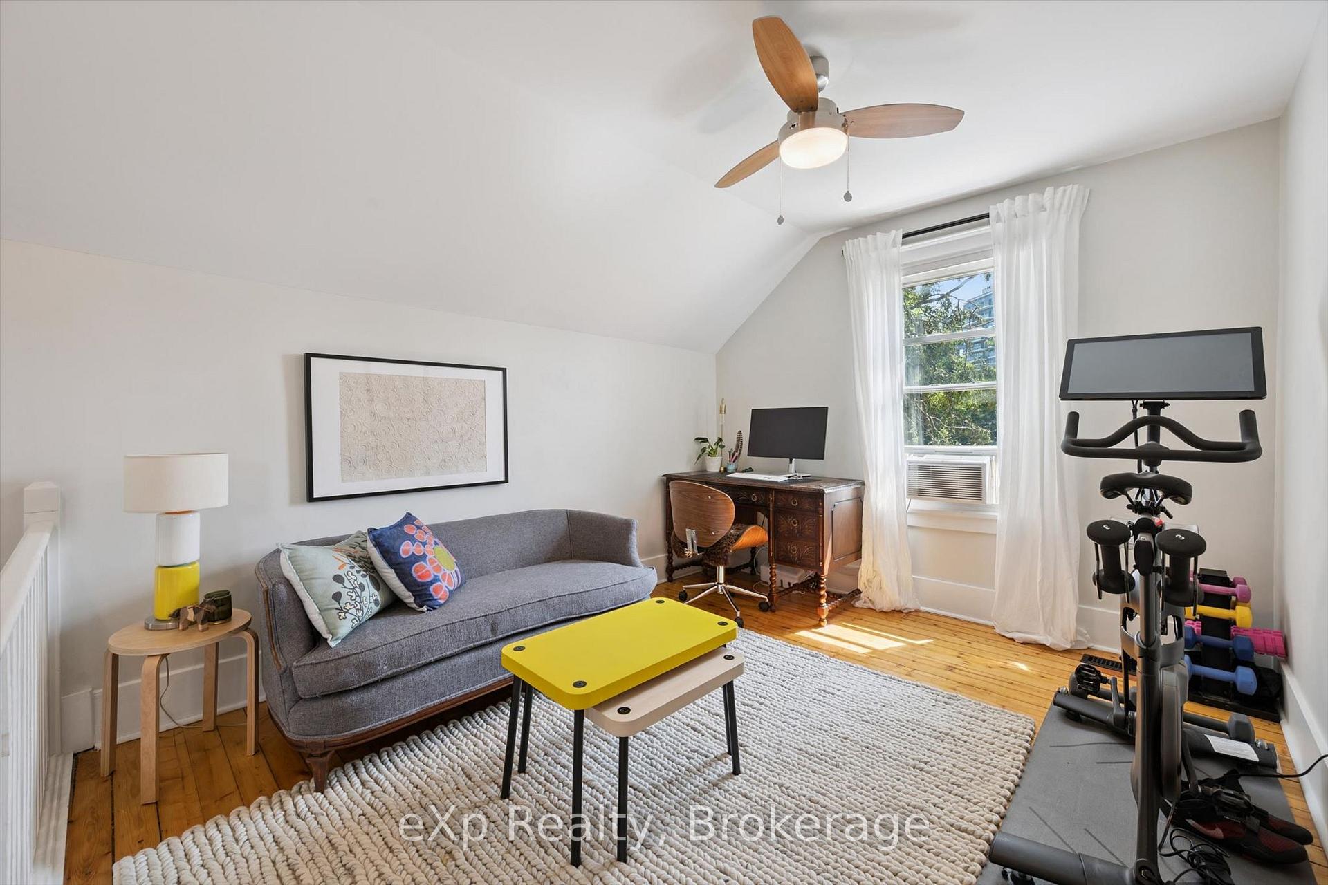 Photo 20 of 131 Surrey Street E, Guelph, Downtown — HOMEH