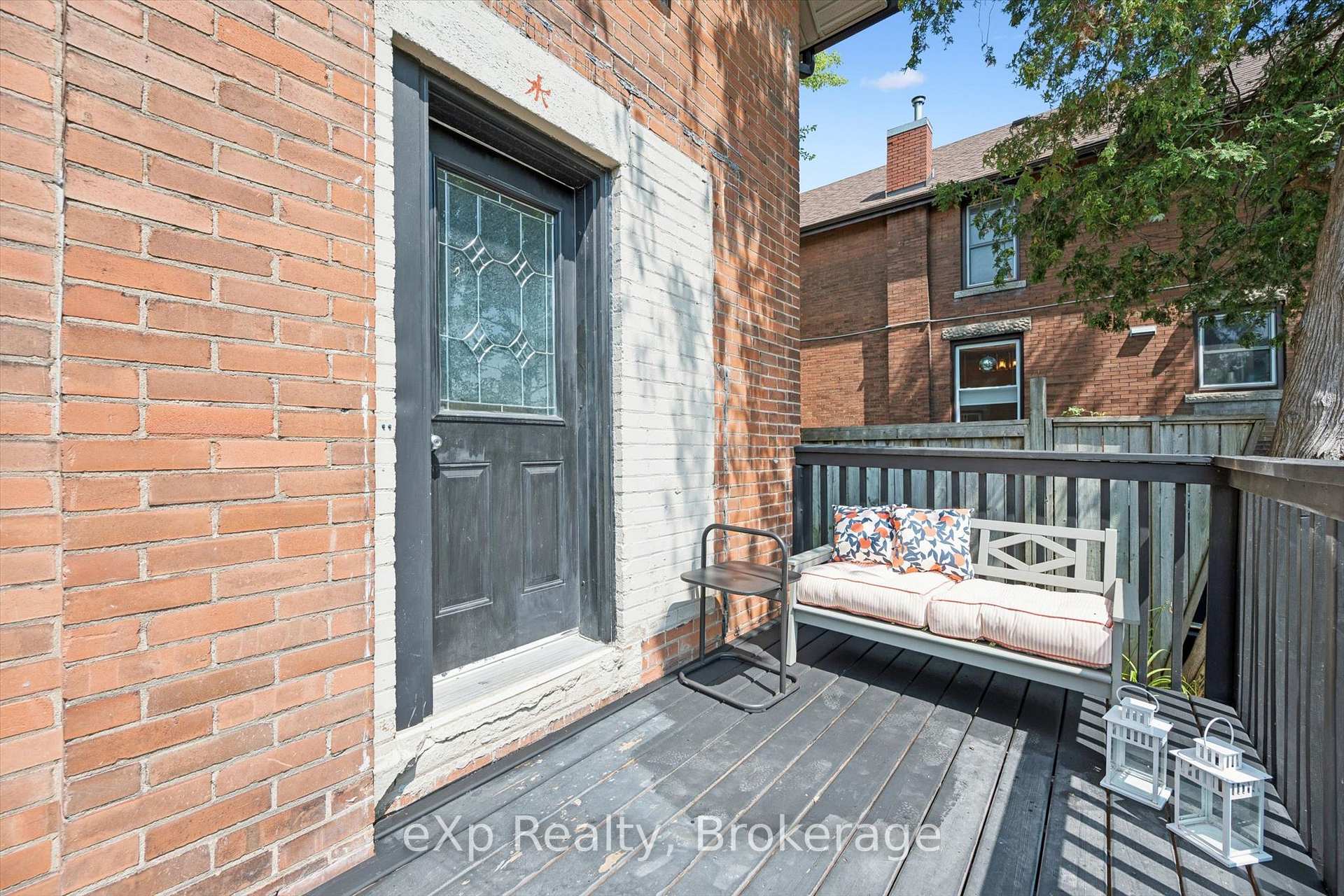 Photo 33 of 131 Surrey Street E, Guelph, Downtown — HOMEH