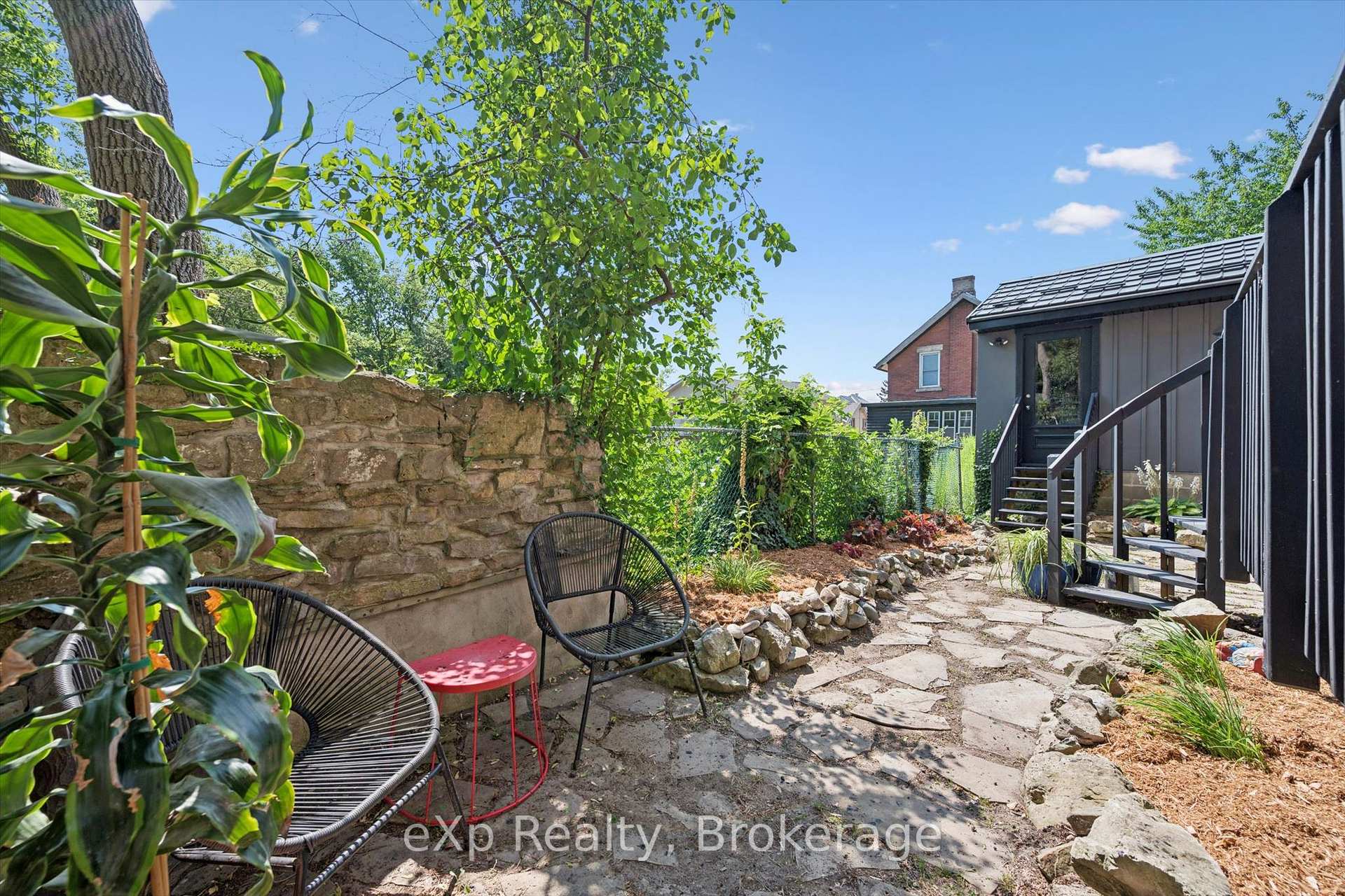 Photo 35 of 131 Surrey Street E, Guelph, Downtown — HOMEH