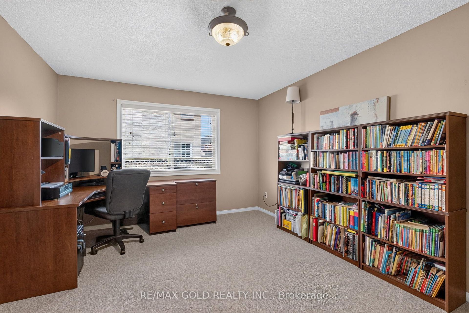 Photo 17 of 40 Shadywood Road, Brampton, Snelgrove — HOMEH