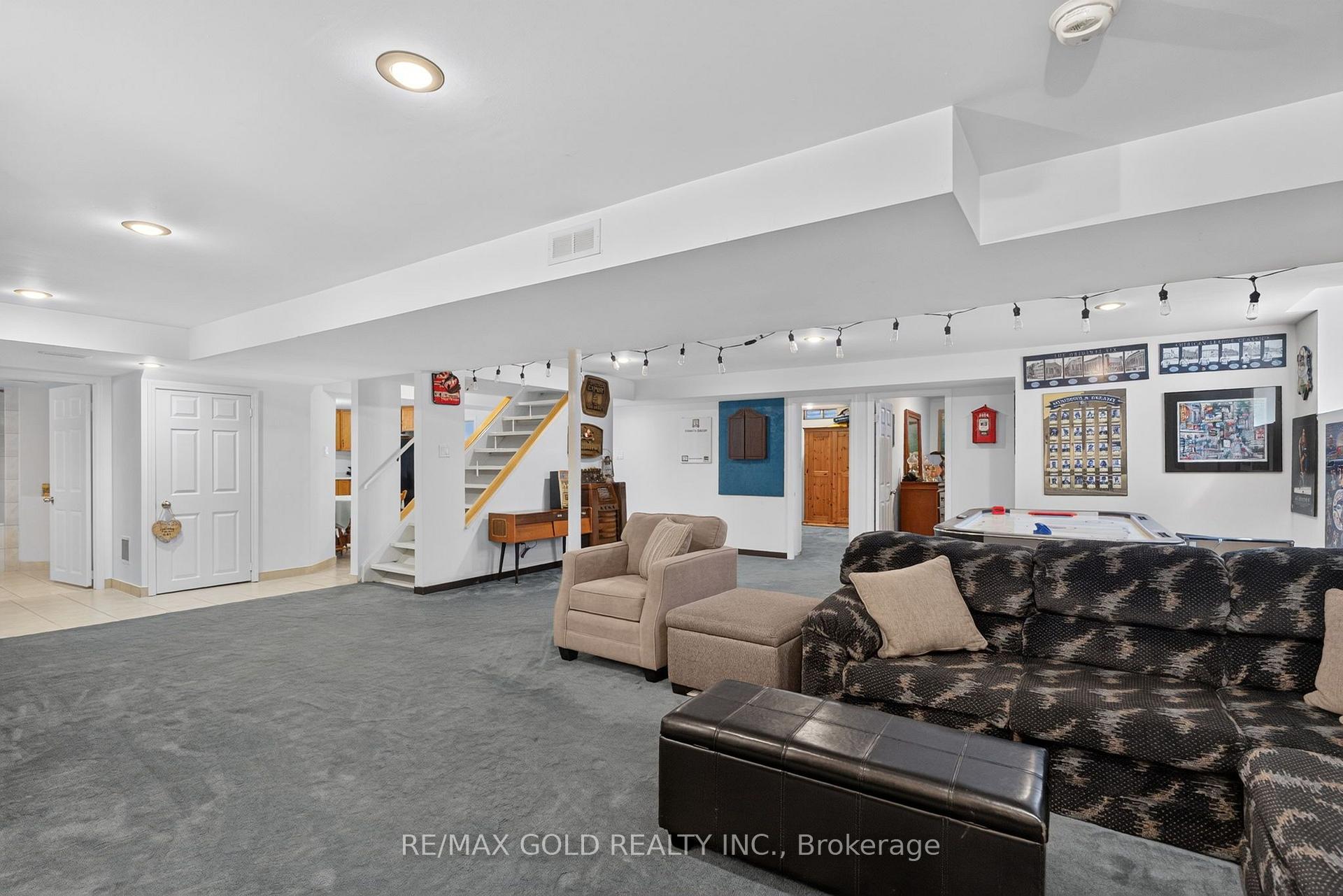 Photo 40 of 40 Shadywood Road, Brampton, Snelgrove — HOMEH