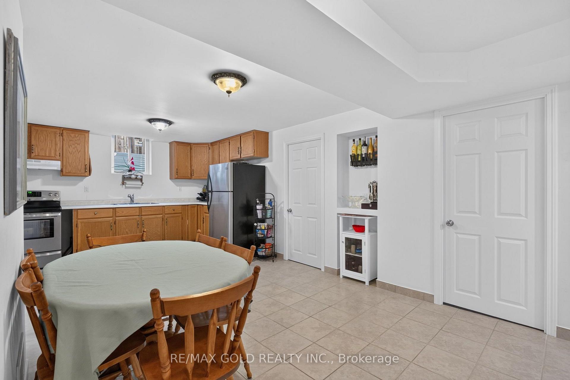 Photo 47 of 40 Shadywood Road, Brampton, Snelgrove — HOMEH