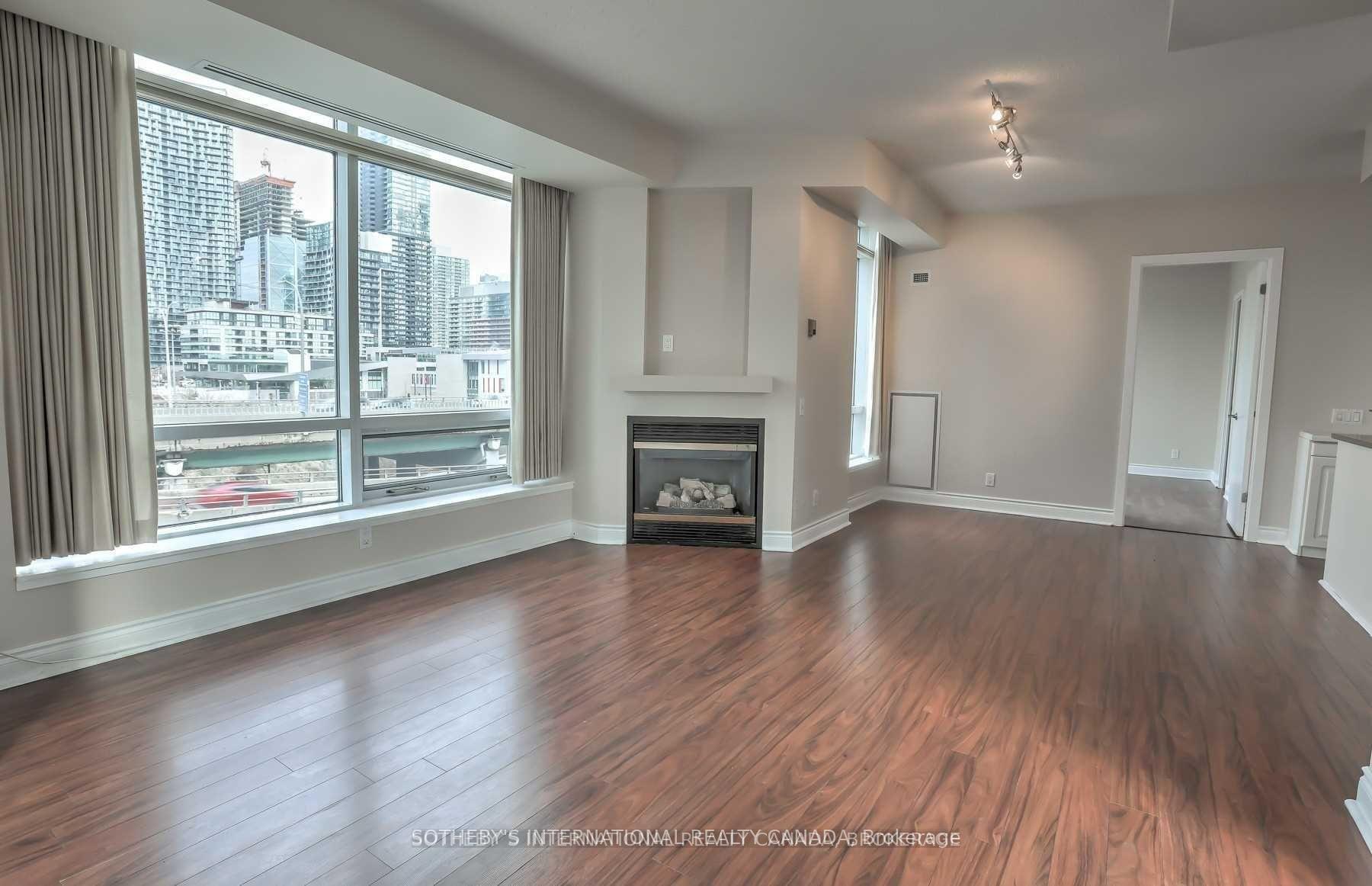 Photo 5 of Unit 610W, 500 Queens Quay W, Toronto, Waterfront Communities — HOMEH