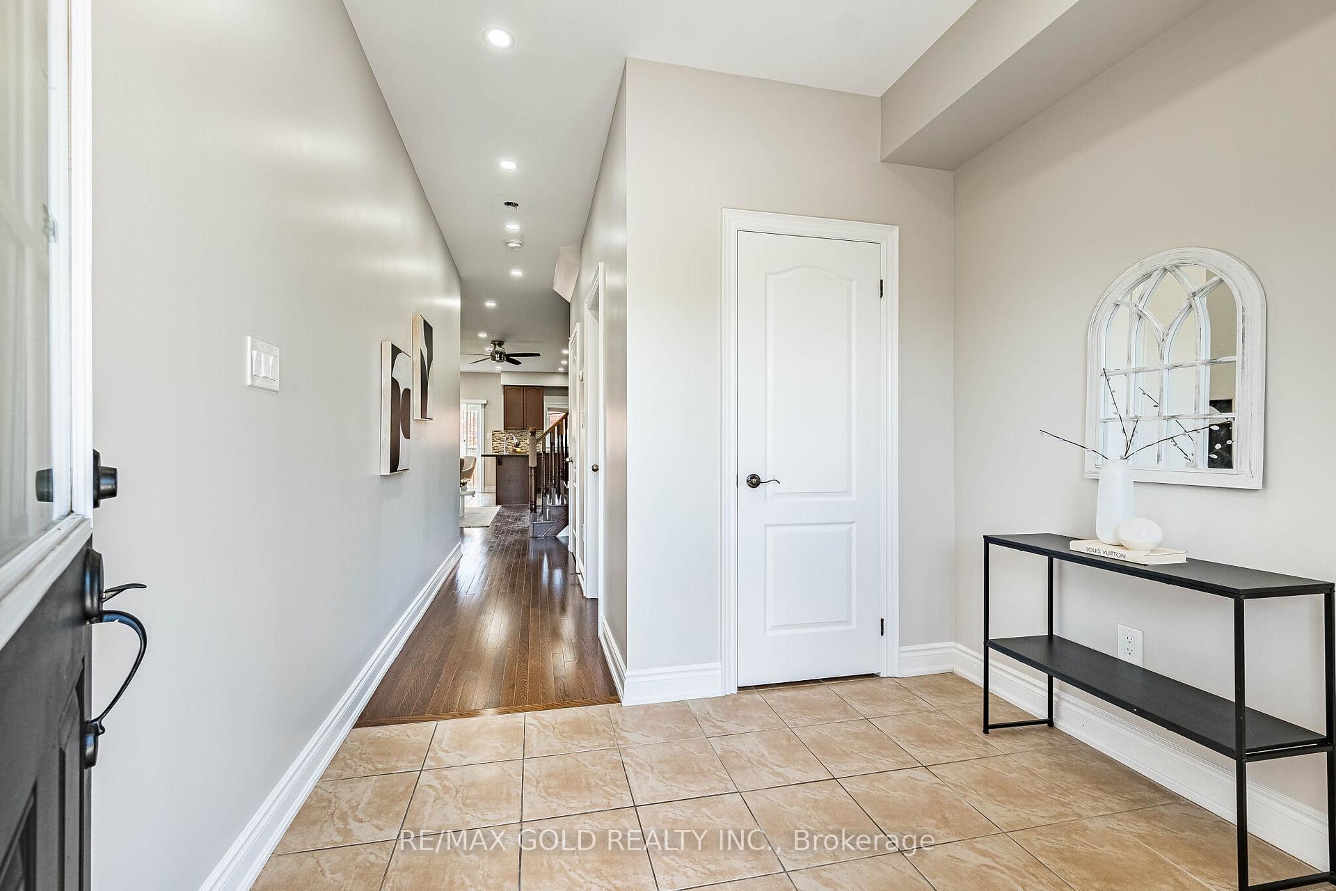 Photo 4 of 20 Brussels Avenue, Brampton, Sandringham-Wellington — HOMEH