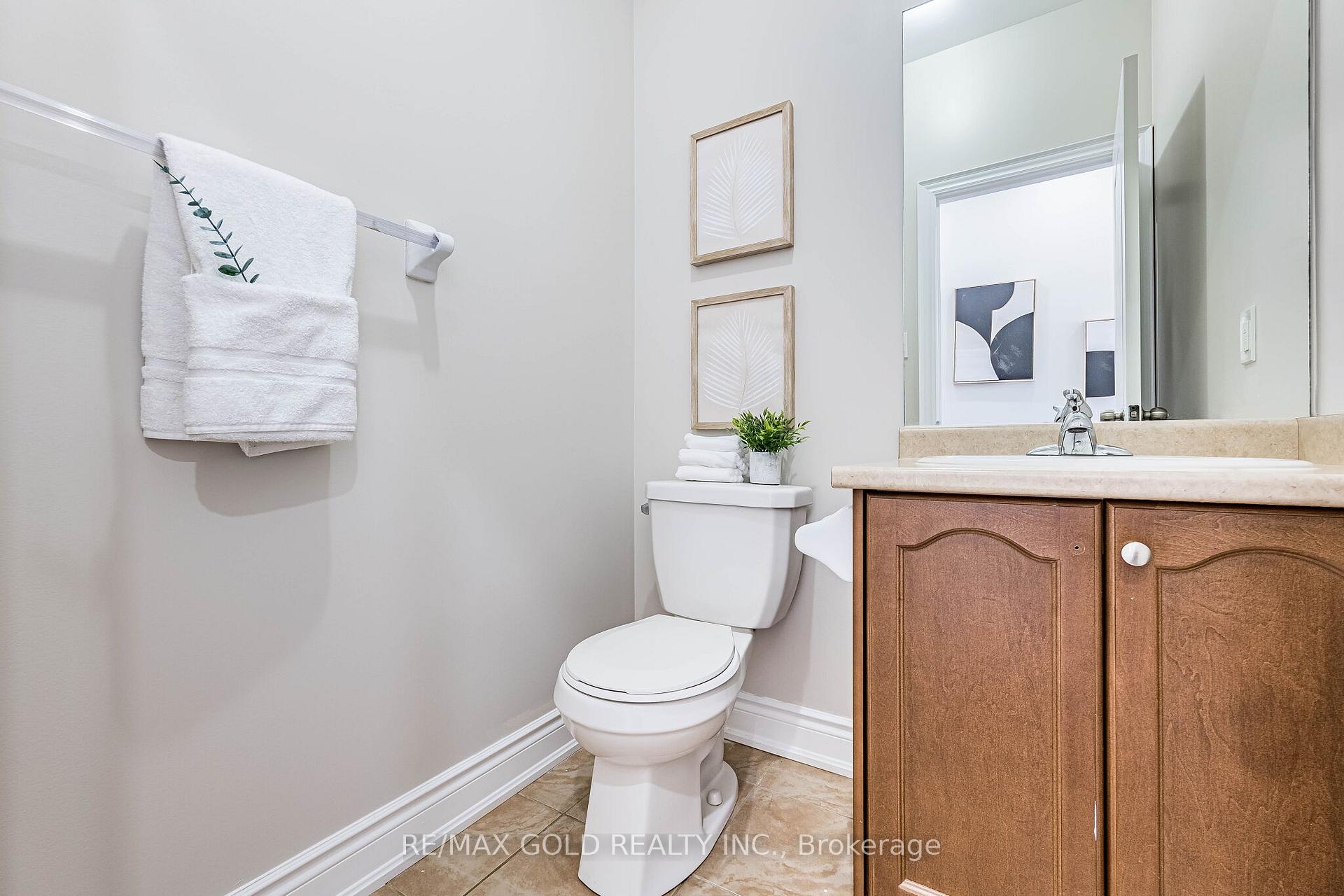 Photo 17 of 20 Brussels Avenue, Brampton, Sandringham-Wellington — HOMEH