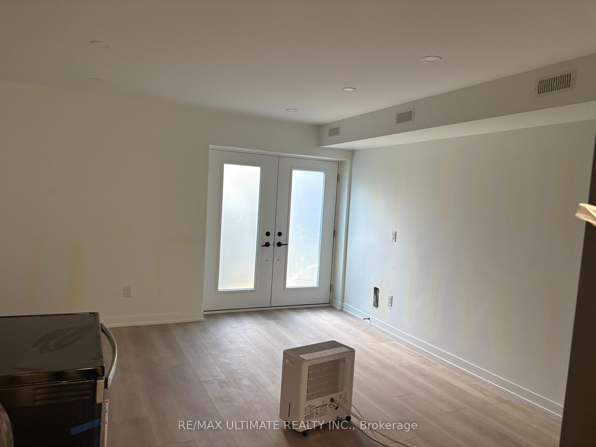Photo 4 of Unit Lower, 249 Silverthorn Avenue, Toronto, Weston-Pellam Park — HOMEH