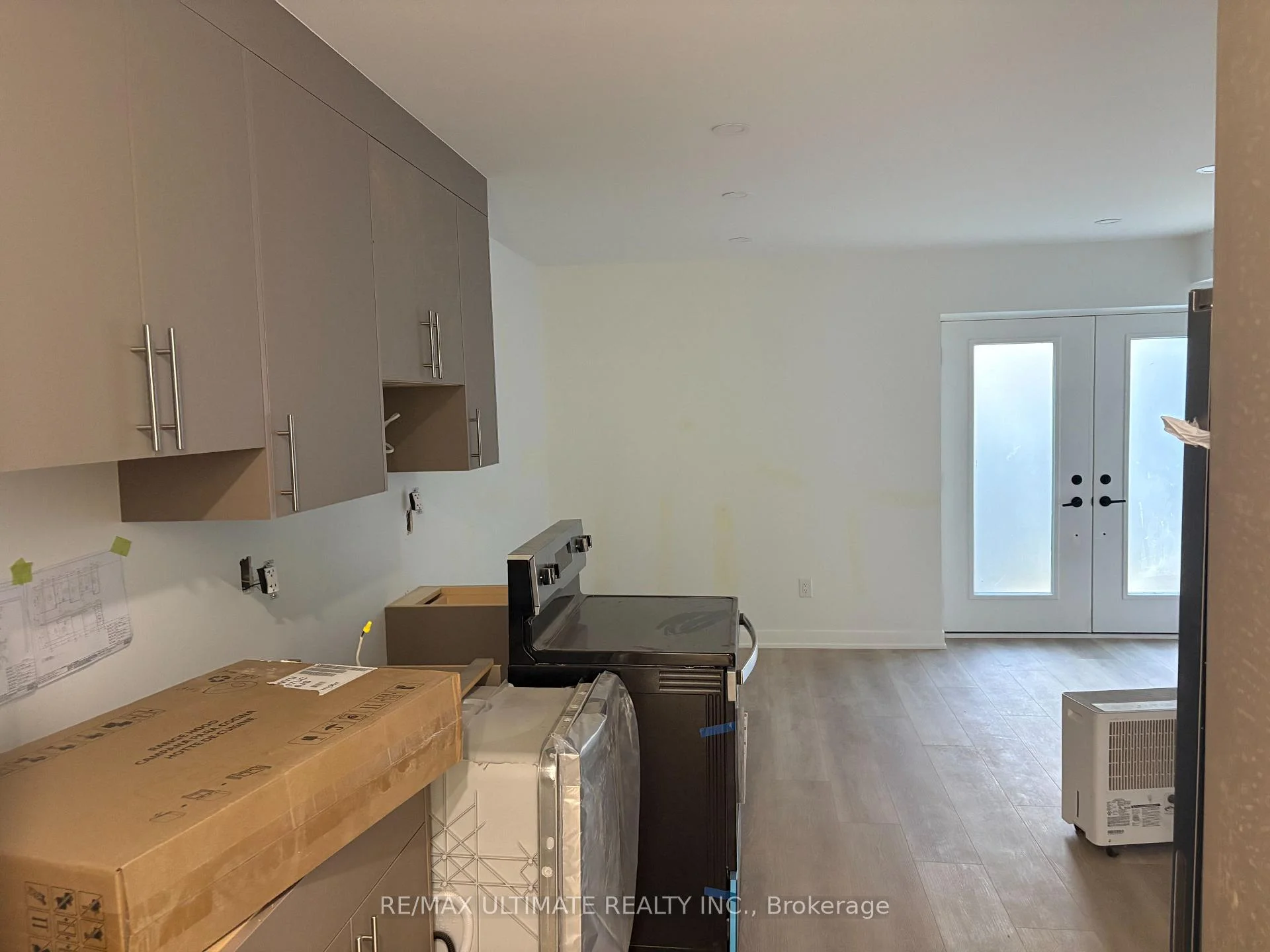 Photo 10 of Unit Lower, 249 Silverthorn Avenue, Toronto, Weston-Pellam Park — HOMEH