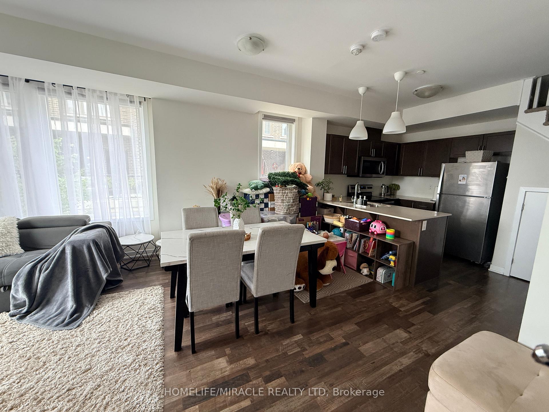 Photo 3 of Unit 323, 1460 Whites Road, Pickering, Woodlands — HOMEH
